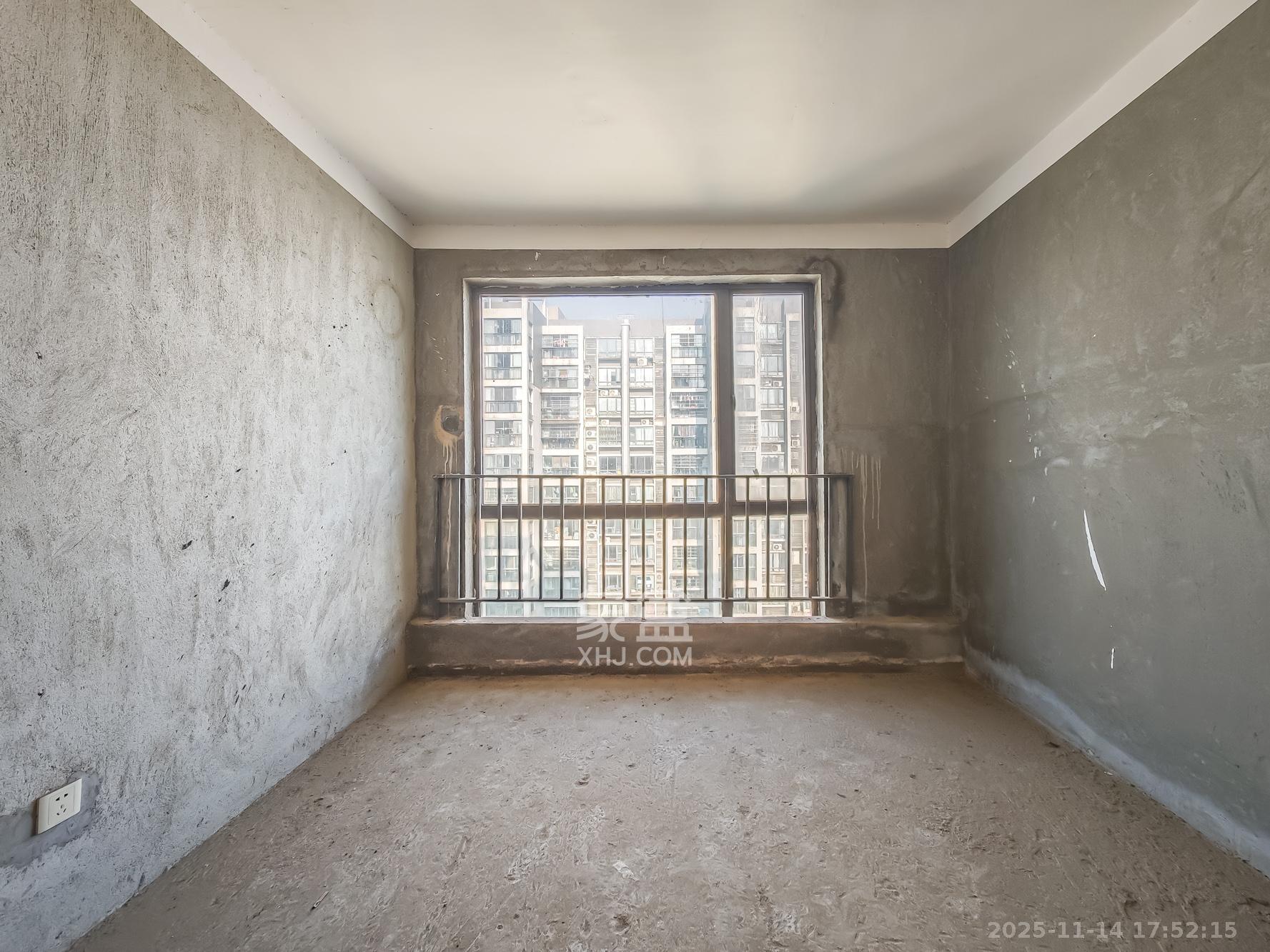 极目楚天 4室2厅2卫 90.0万 极目楚天 4室2厅2卫 90.0万卧室