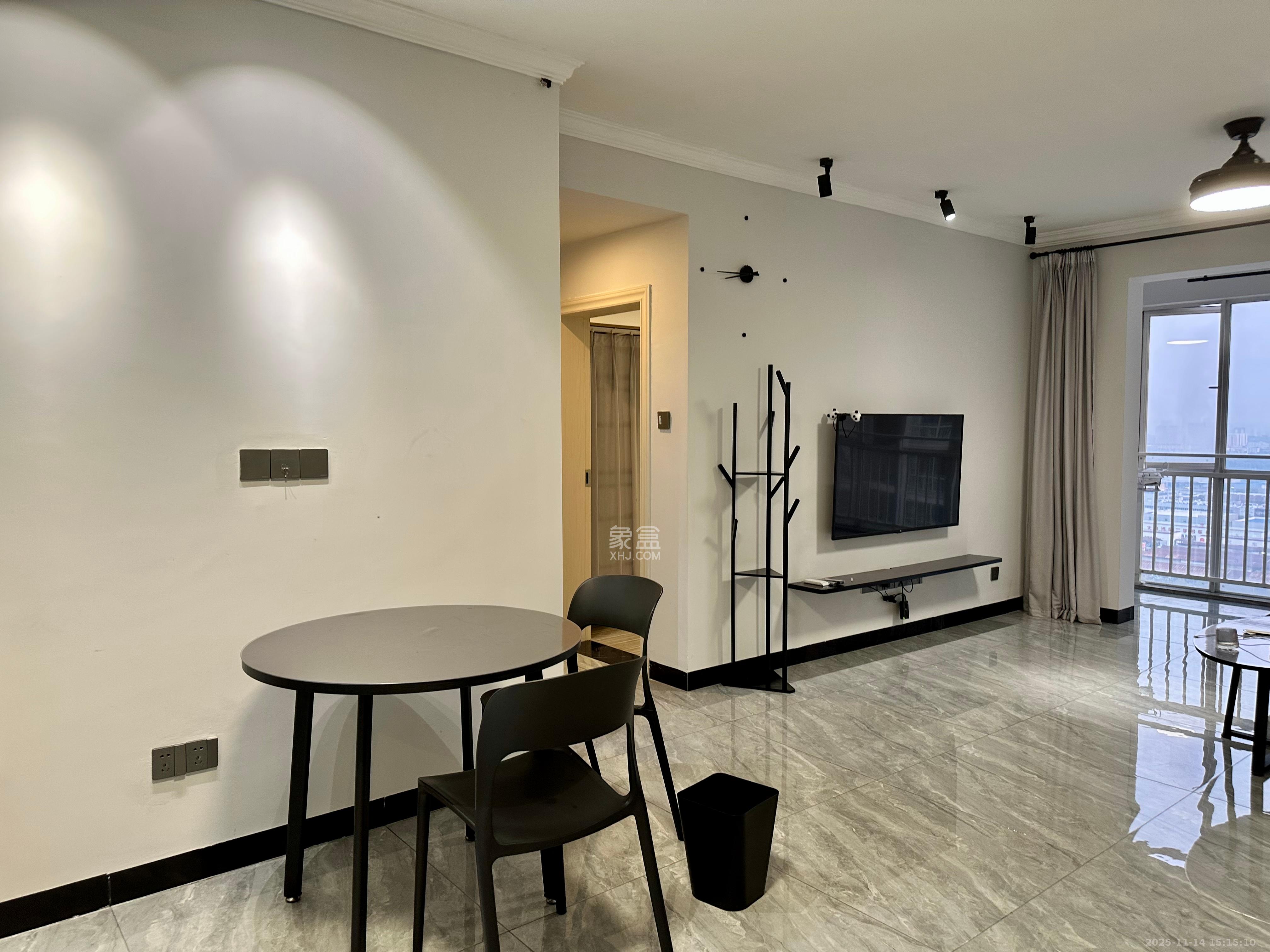 恒广国际景园一二区  2室2厅1卫    1900.0元/月