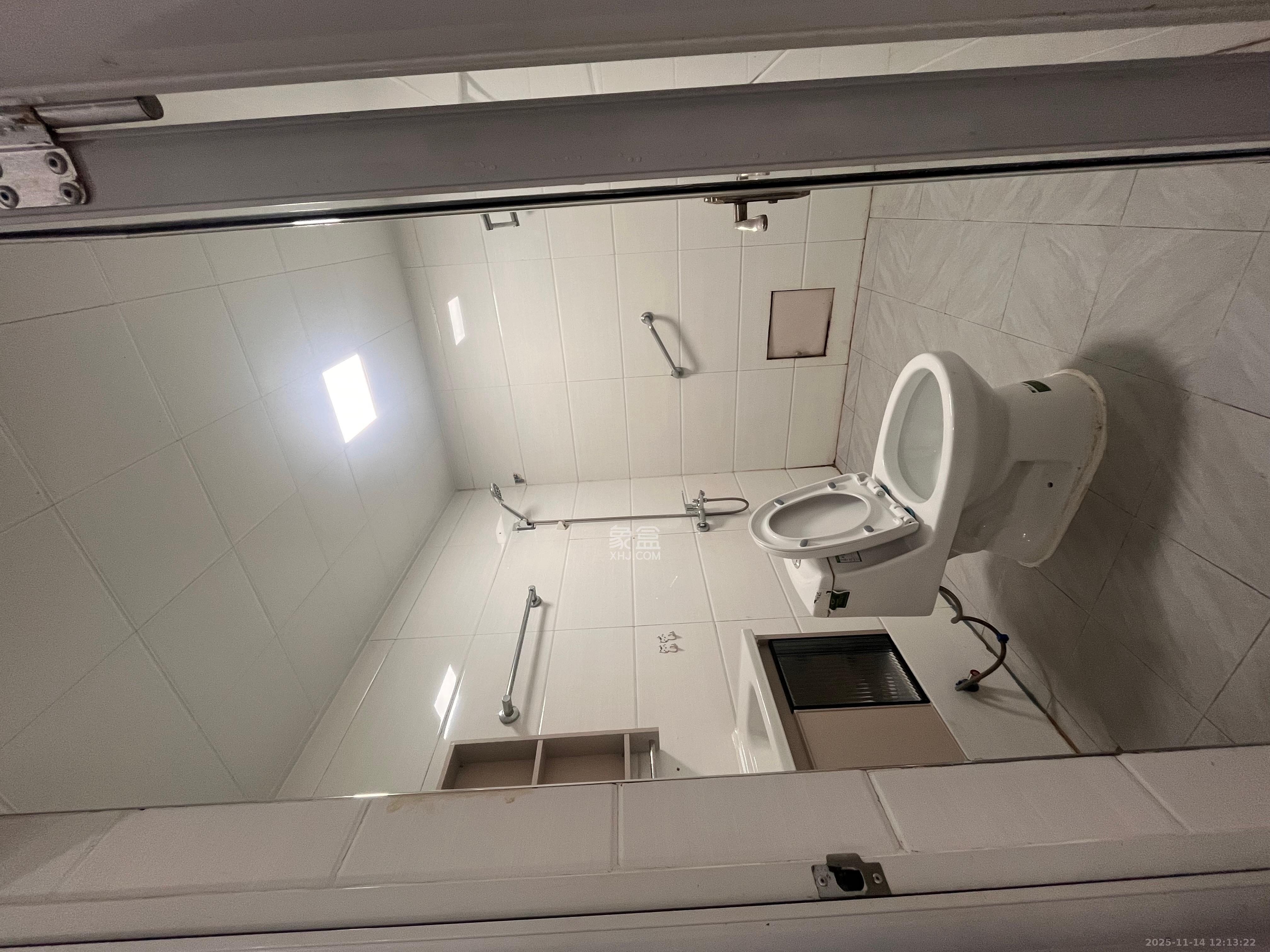 上城金都 1室1厅1卫 2200.0元/月 上城金都 1室1厅1卫 2200.0元/月室内图