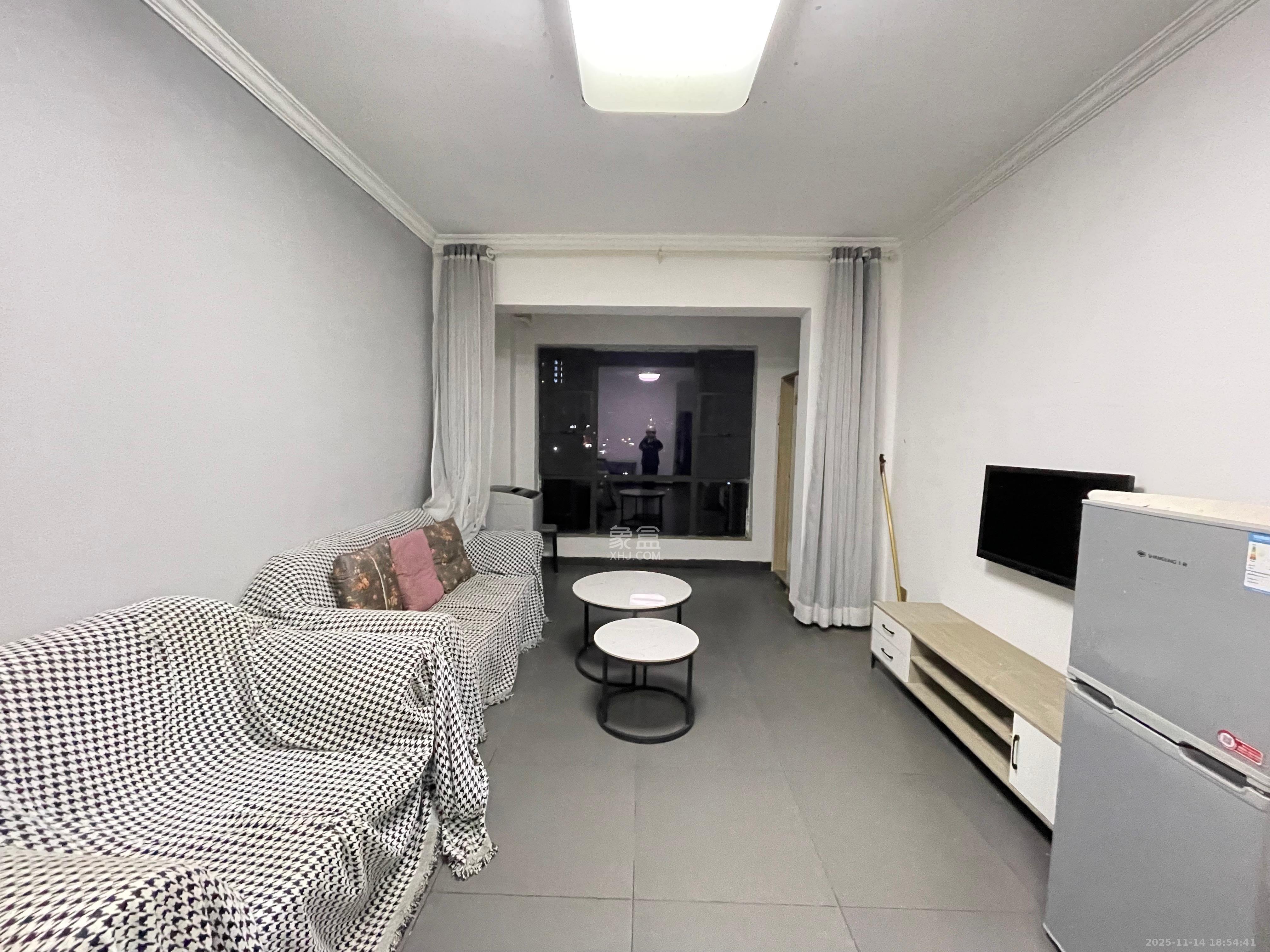 东宜兰园 2室1厅1卫 1800.0元/月 东宜兰园 2室1厅1卫 1800.0元/月室内图