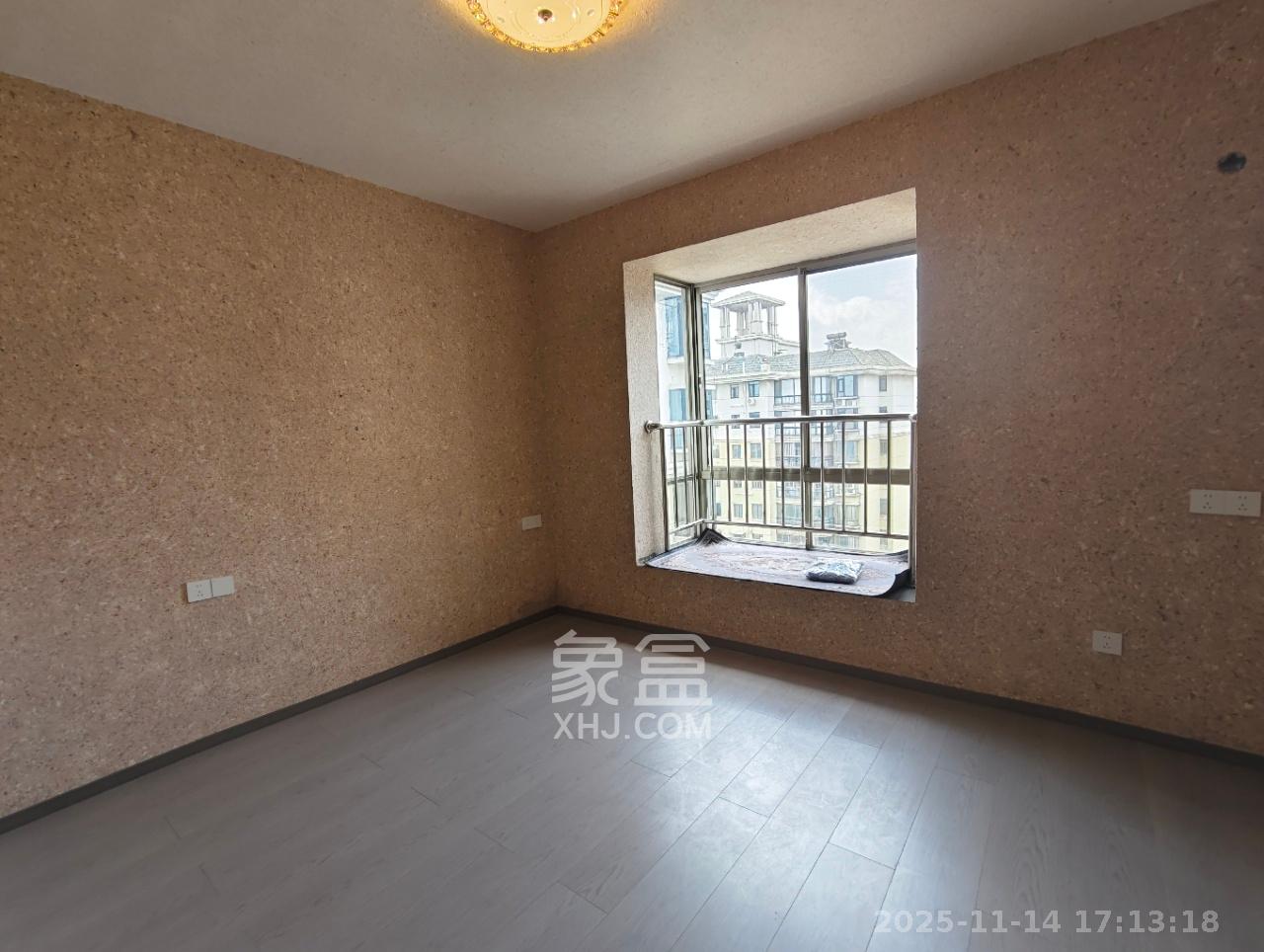 金色比华利  8室2厅4卫    4980.0元/月室内图