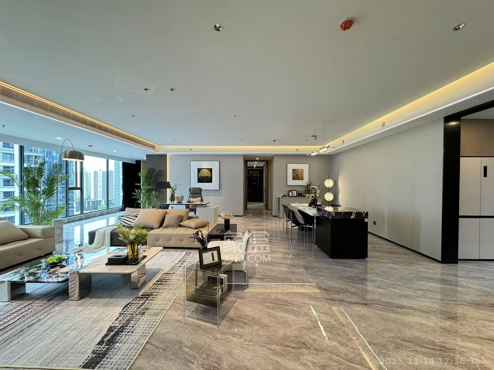 旭辉铂悦湘江  4室2厅4卫    16800.0元/月