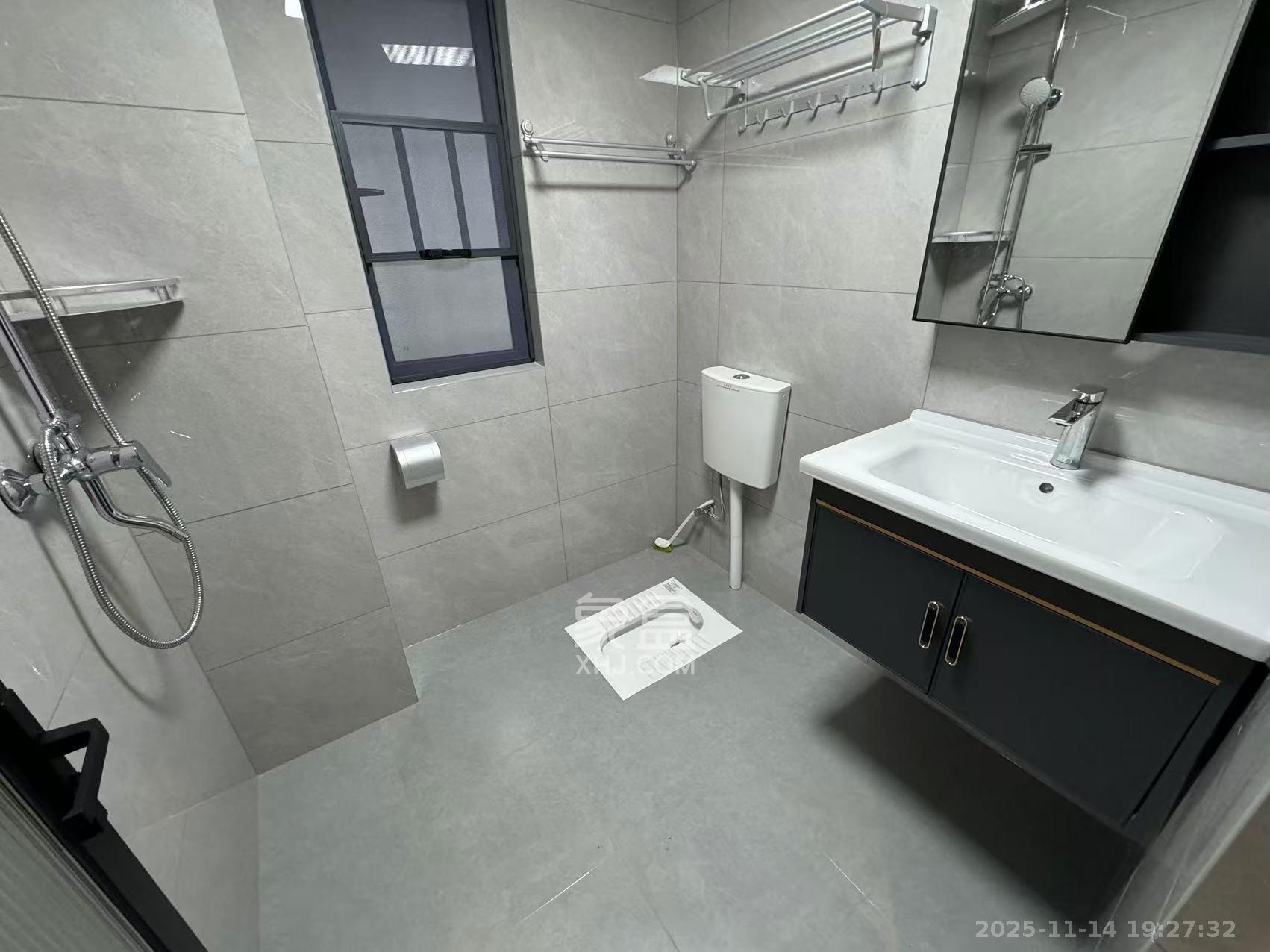 旭日嘉苑 2室1厅1卫 2600.0元/月 旭日嘉苑 2室1厅1卫 2600.0元/月室内图