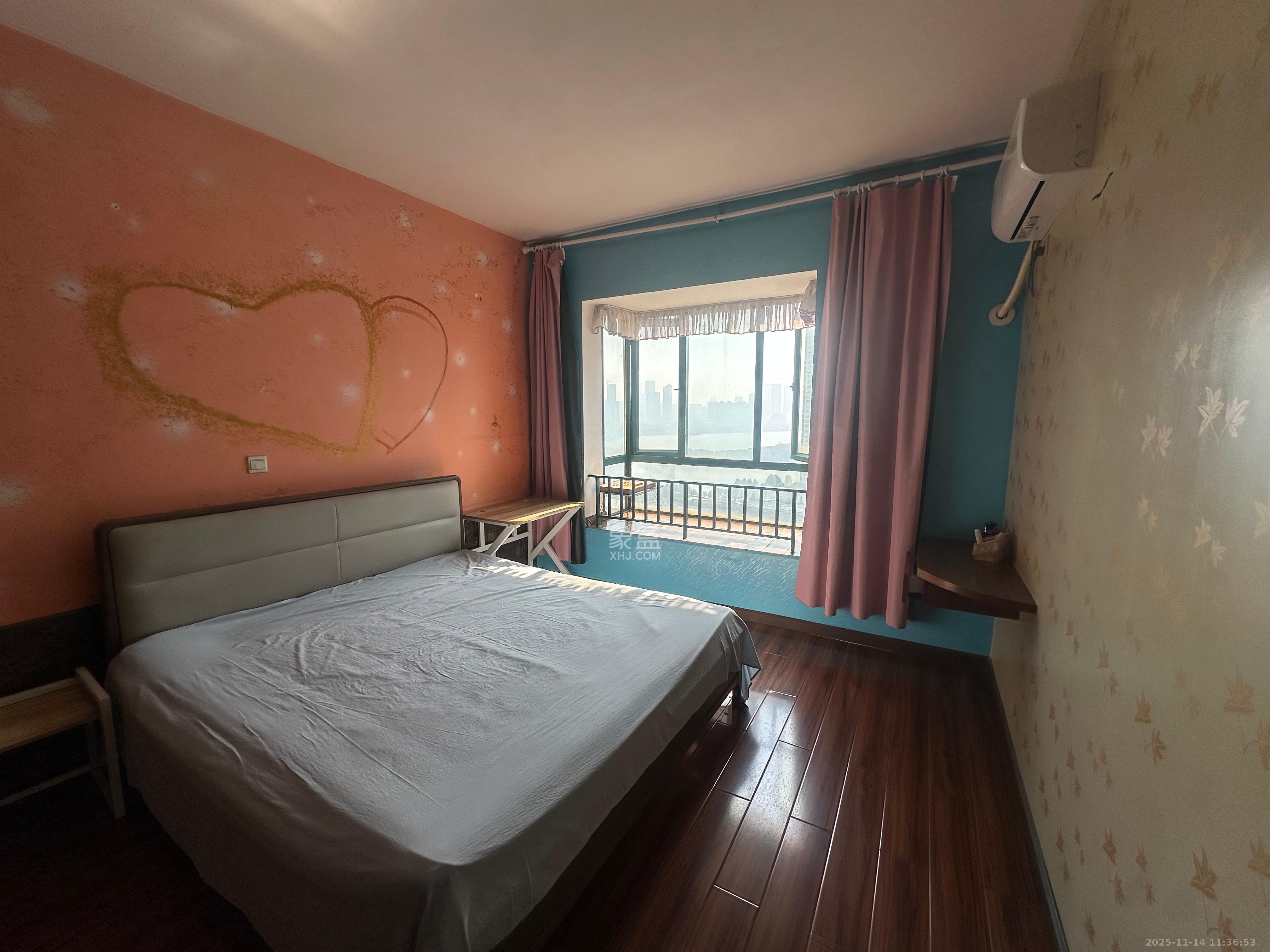 滨江金座 2室2厅1卫 2200.0元/月 滨江金座 2室2厅1卫 2200.0元/月室内图