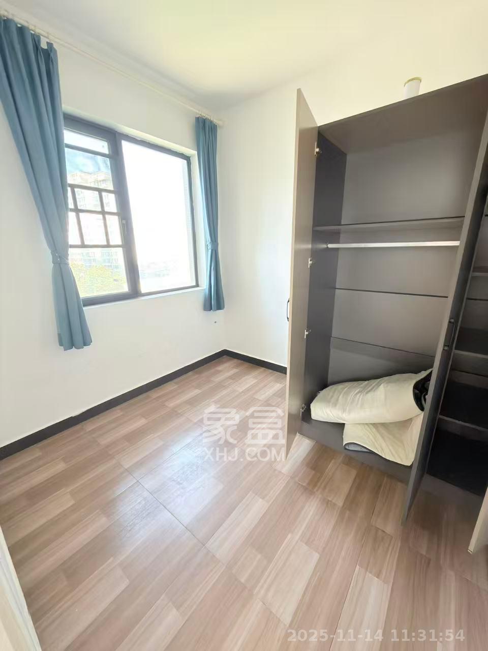 长房云时代  3室2厅1卫    2400.0元/月室内图