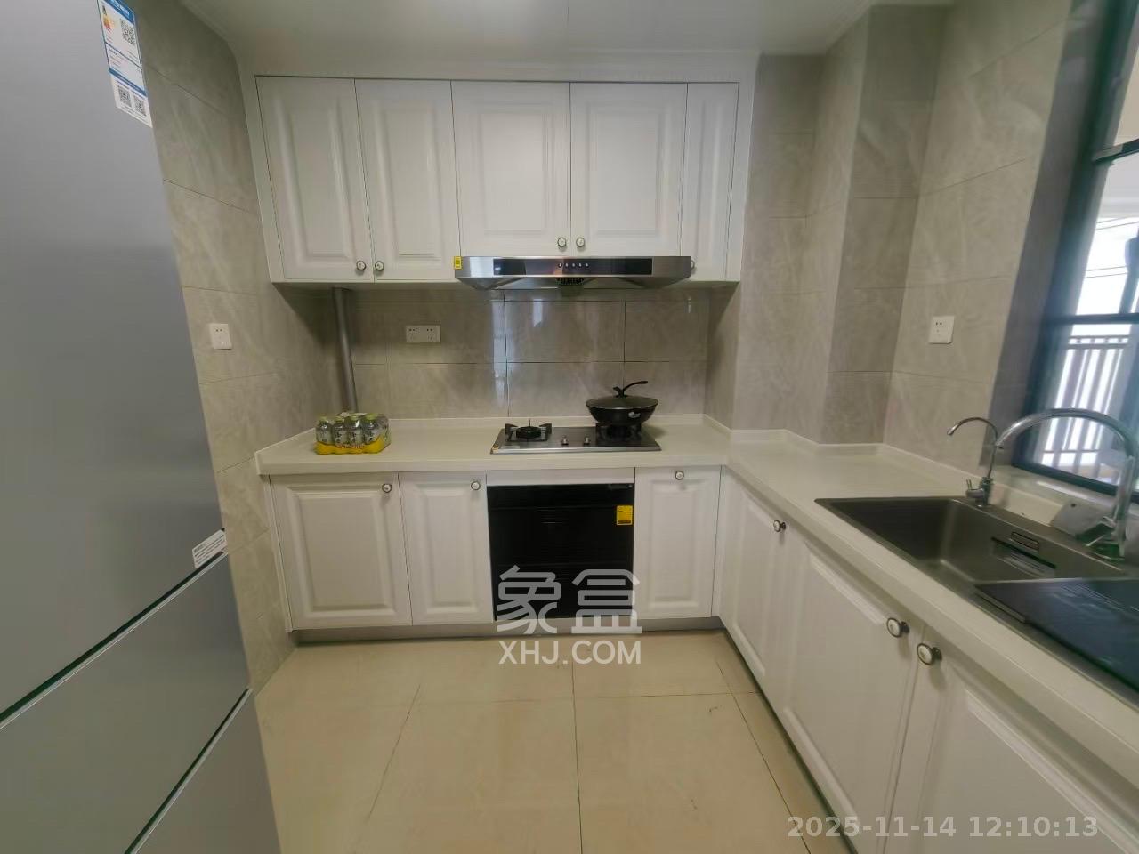 中海珑悦府 3室2厅2卫 2688.0元/月 中海珑悦府 3室2厅2卫 2688.0元/月室内图