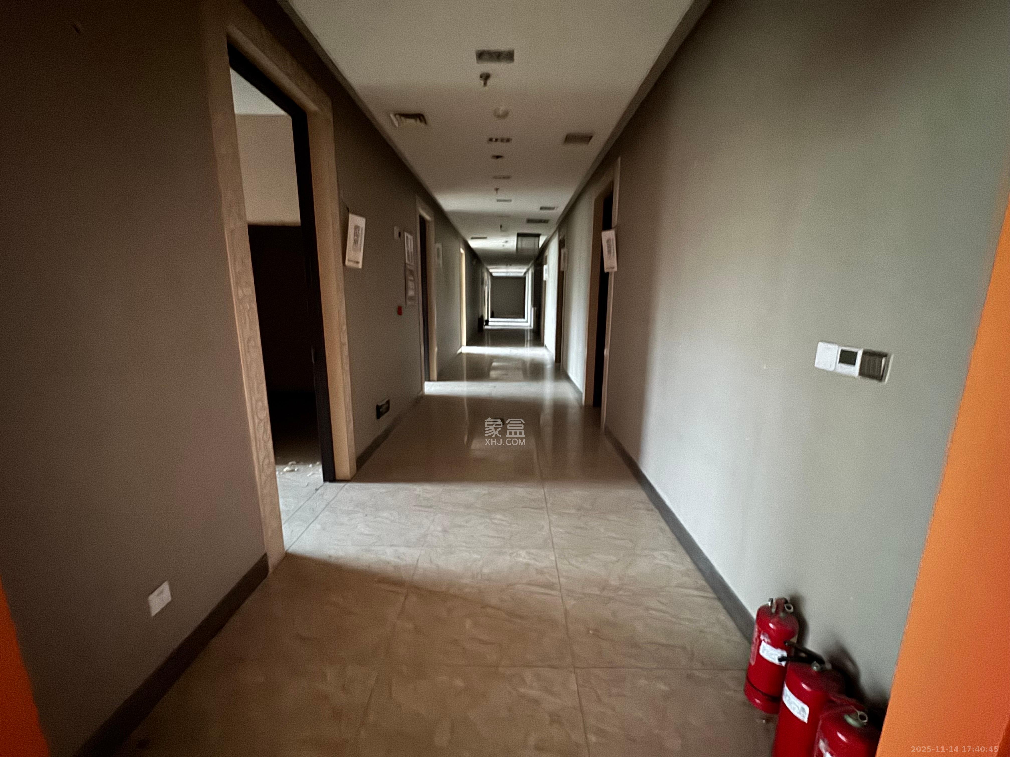 湘农大厦   1059.37㎡      92000.0元/月室内图