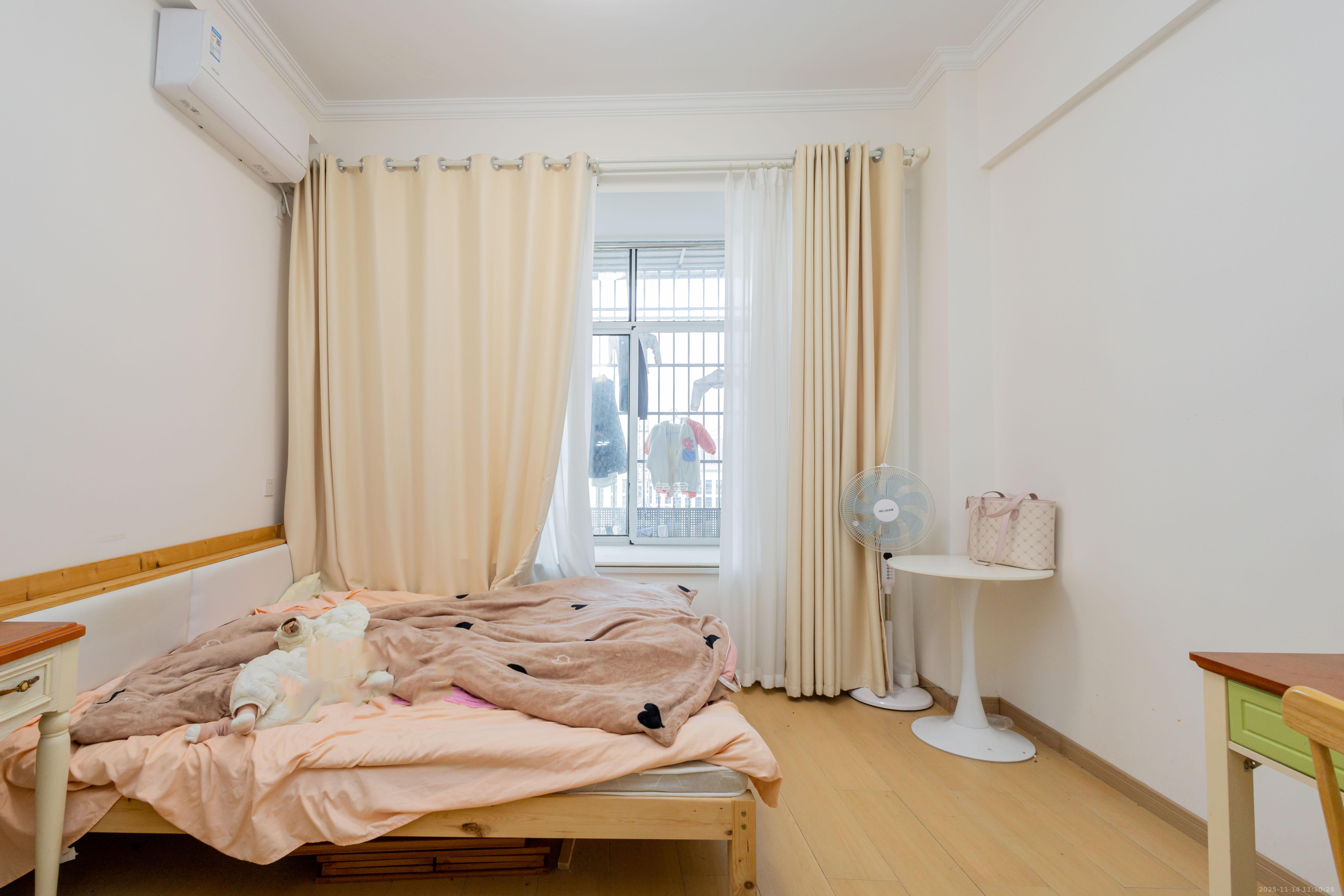 金科天悦（金科美邻汇）  1室0厅0卫    18.8万客厅