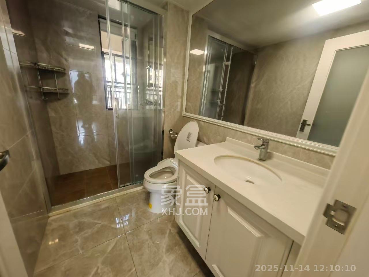 中海珑悦府  3室2厅2卫    2688.0元/月室内图