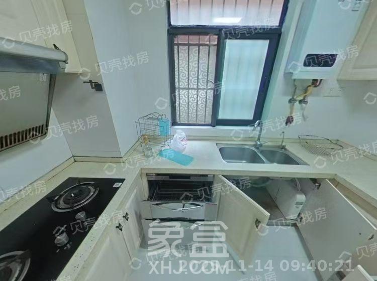 三一街区  1室3厅1卫    3000.0元/月室内图