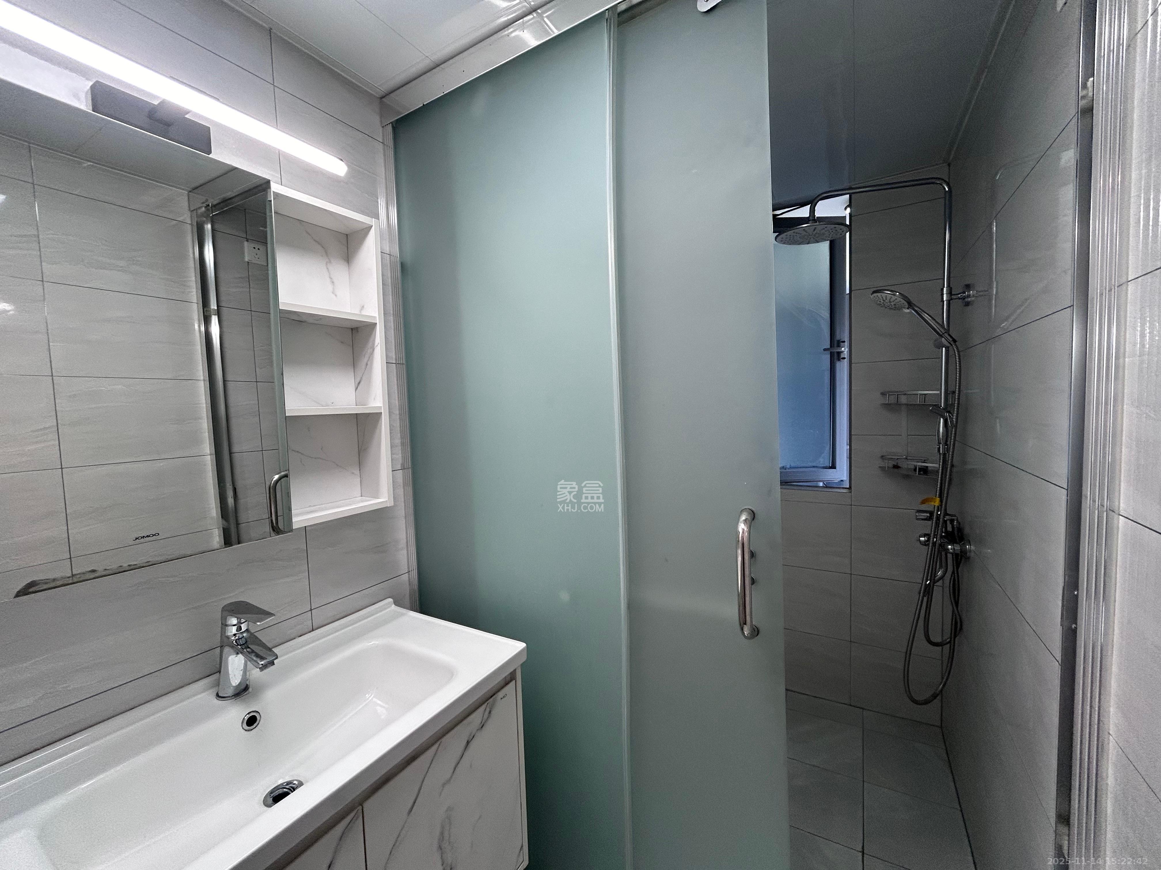 保利天禧D区 3室2厅2卫 3900.0元/月 保利天禧D区 3室2厅2卫 3900.0元/月室内图