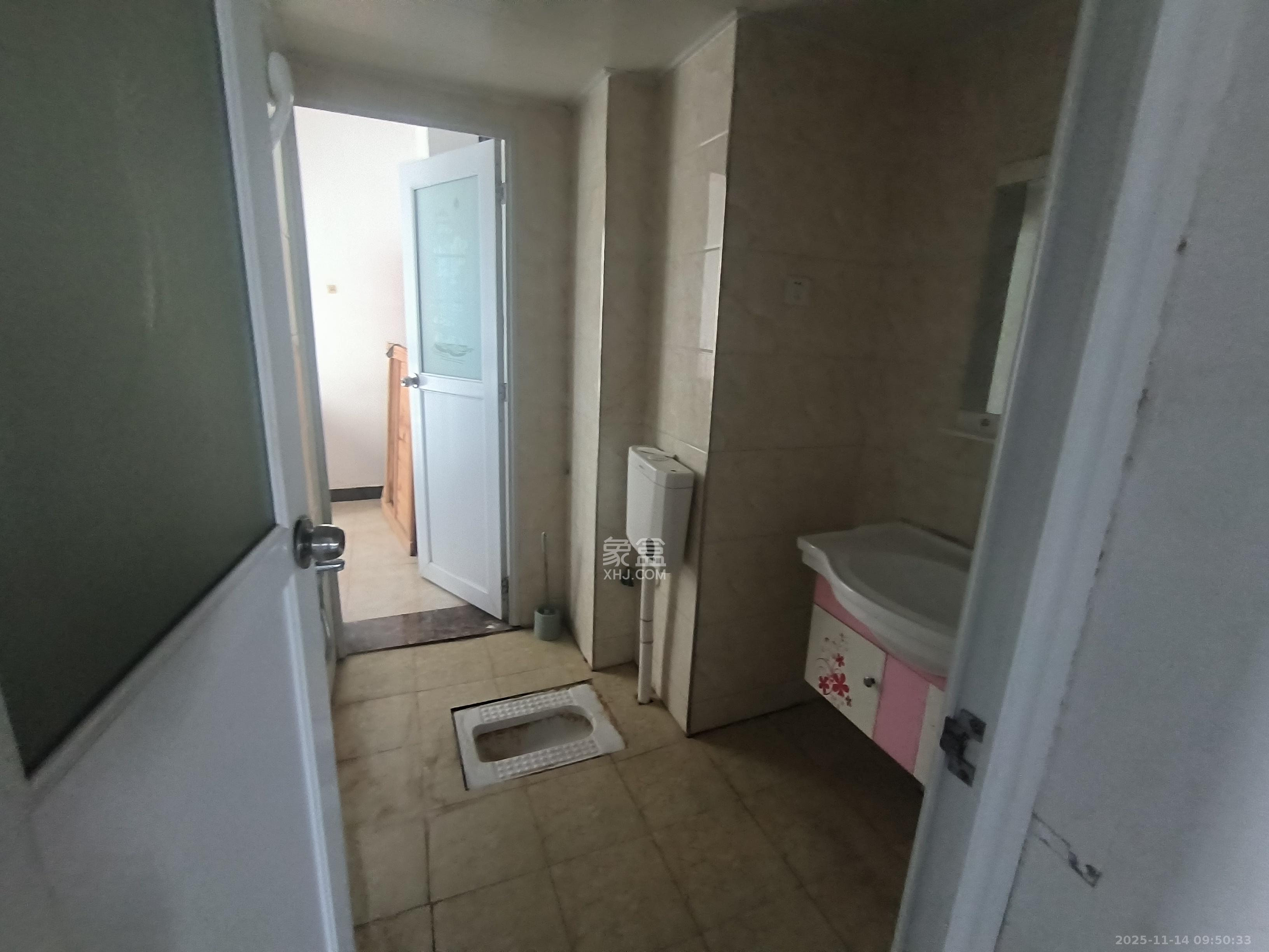 云鼎公馆  3室1厅1卫    2400.0元/月室内图