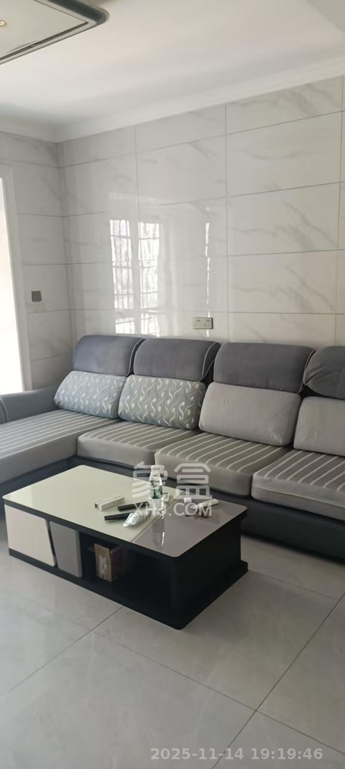 星城新宇川河苑  3室2厅1卫    2000.0元/月室内图