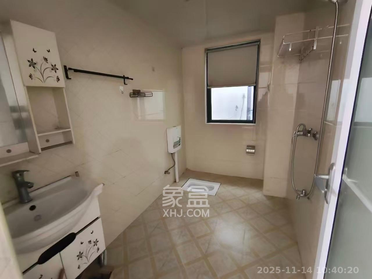 玛丽的花园(金色阳光家园) 3室2厅1卫 1700.0元/月 玛丽的花园(金色阳光家园) 3室2厅1卫 1700.0元/月室内图