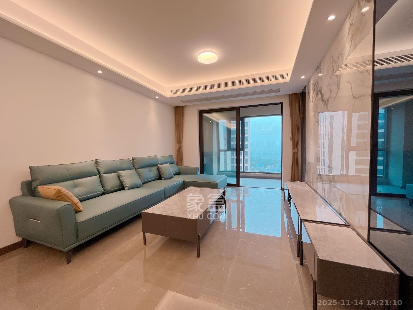 龙湖春江天玺  3室2厅2卫    4300.0元/月室内图