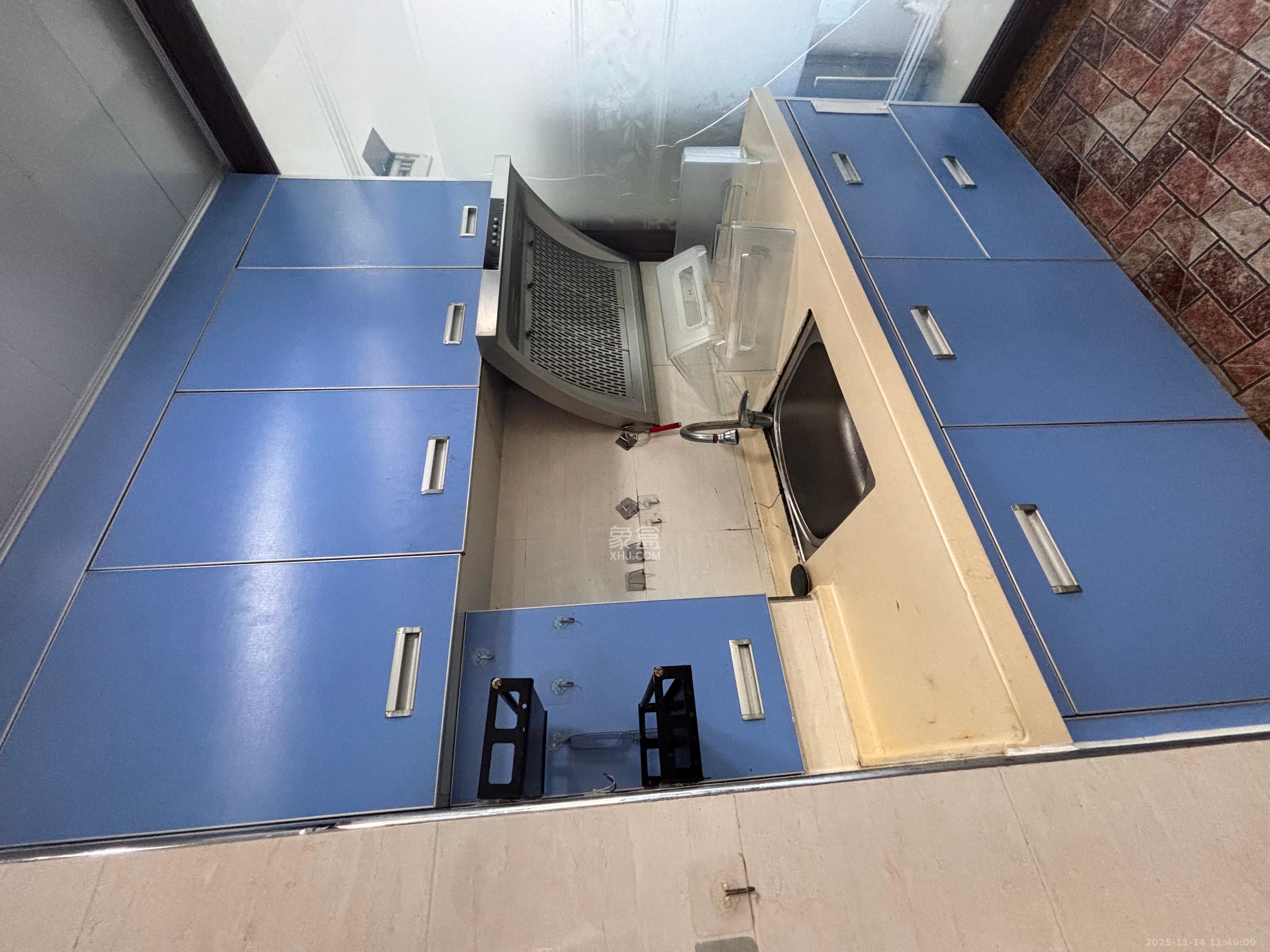 越界（天佑国际大厦）  1室1厅1卫    1600.0元/月室内图