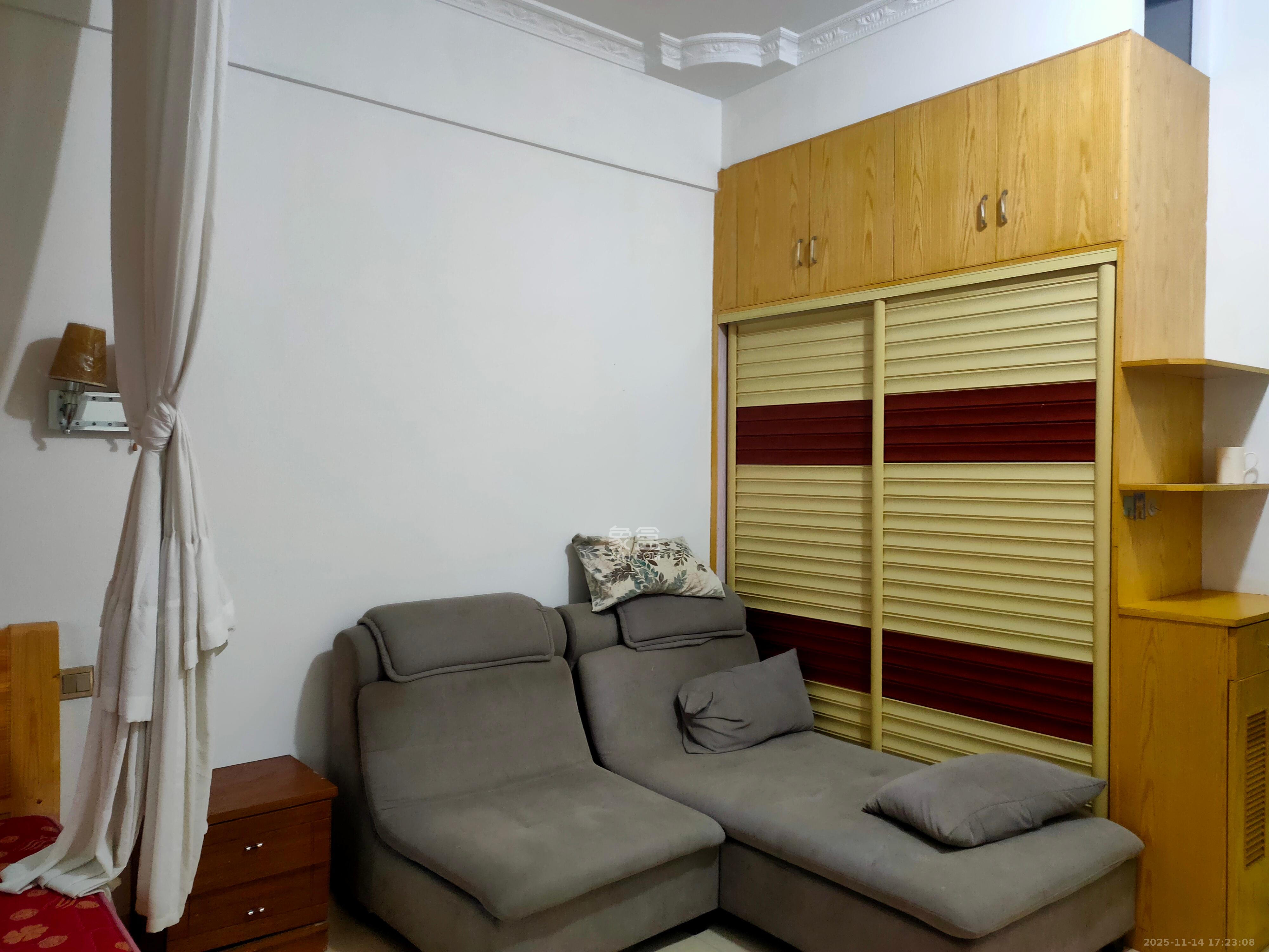 骑龙安置小区 1室1厅1卫 1200.0元/月 骑龙安置小区 1室1厅1卫 1200.0元/月室内图