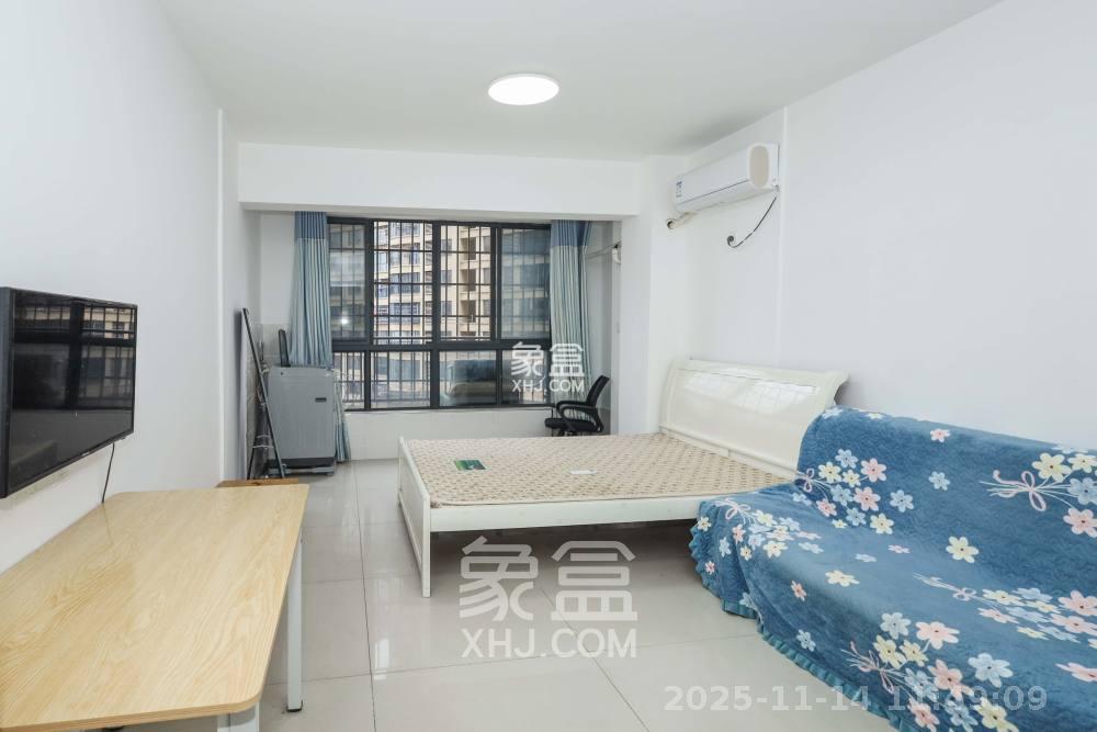 保利麓谷林语I区  1室1厅1卫    1300.0元/月室内图