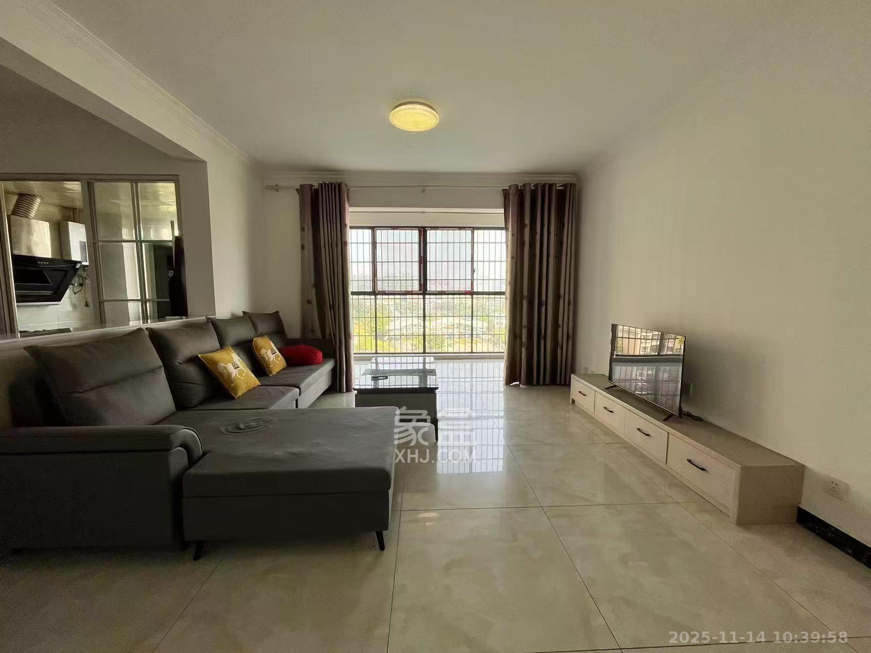 和润园一、二期  3室1厅2卫    2000.0元/月