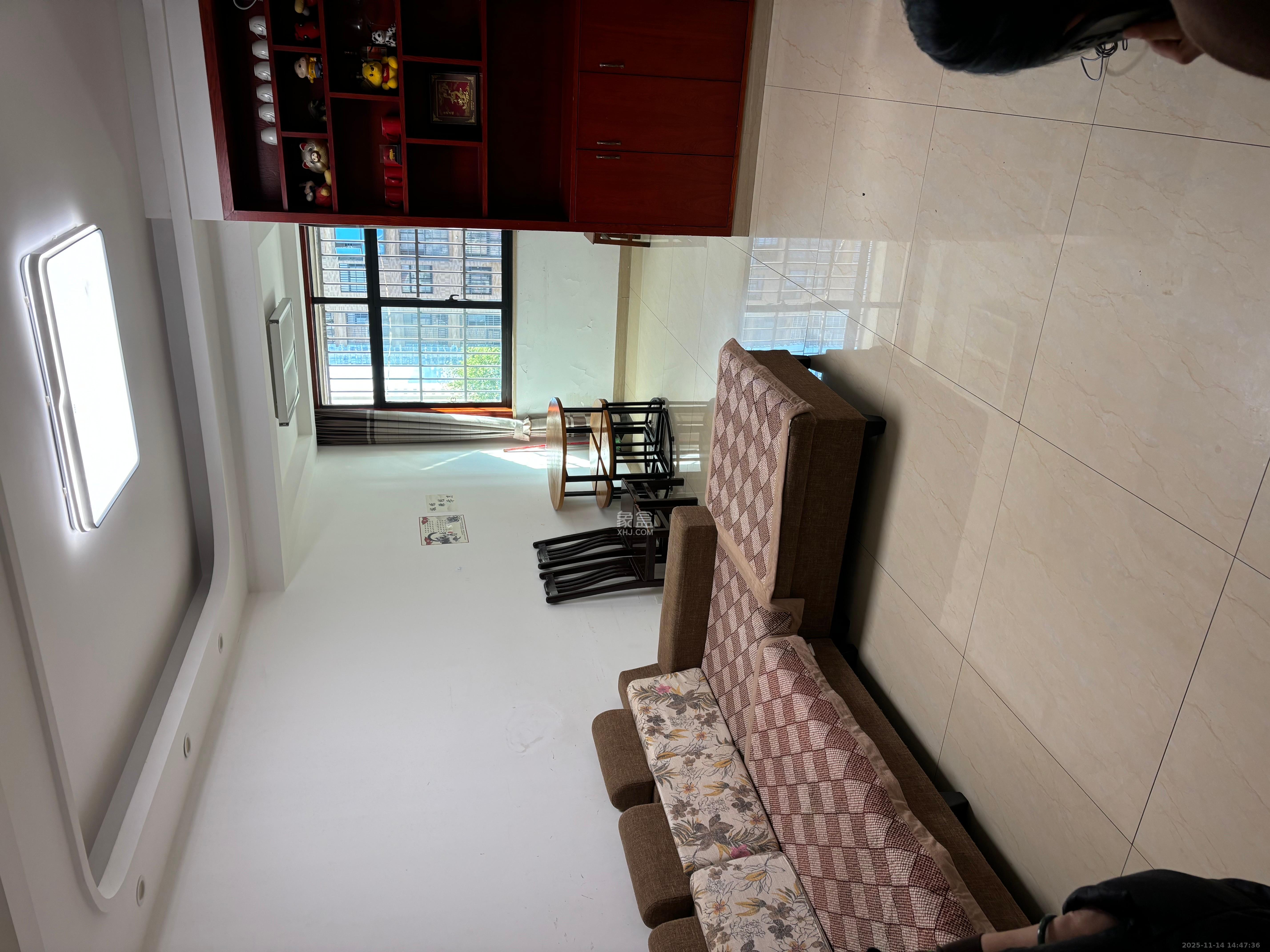 御溪国际  2室2厅1卫    2200.0元/月室内图