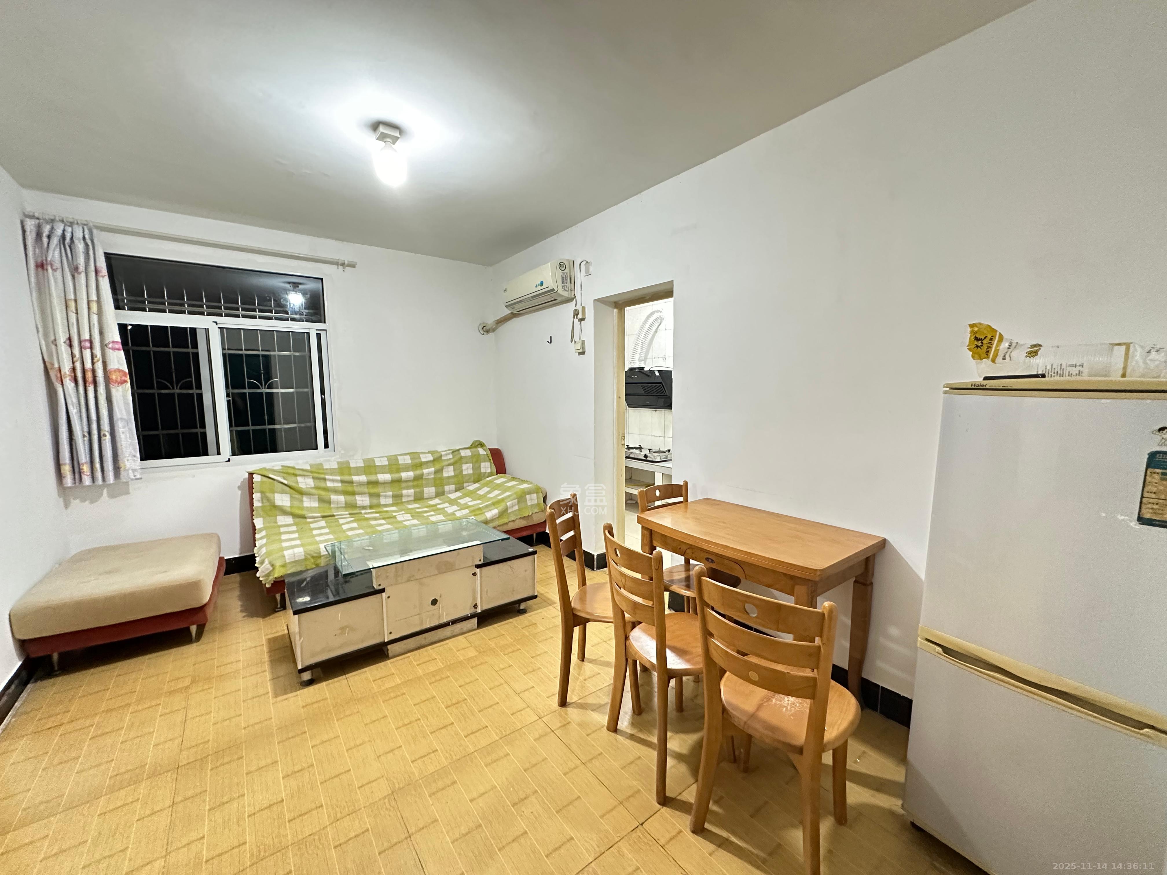 涂家冲社区（涂新小区、农商银行宿舍）  2室1厅1卫    1800.0元/月