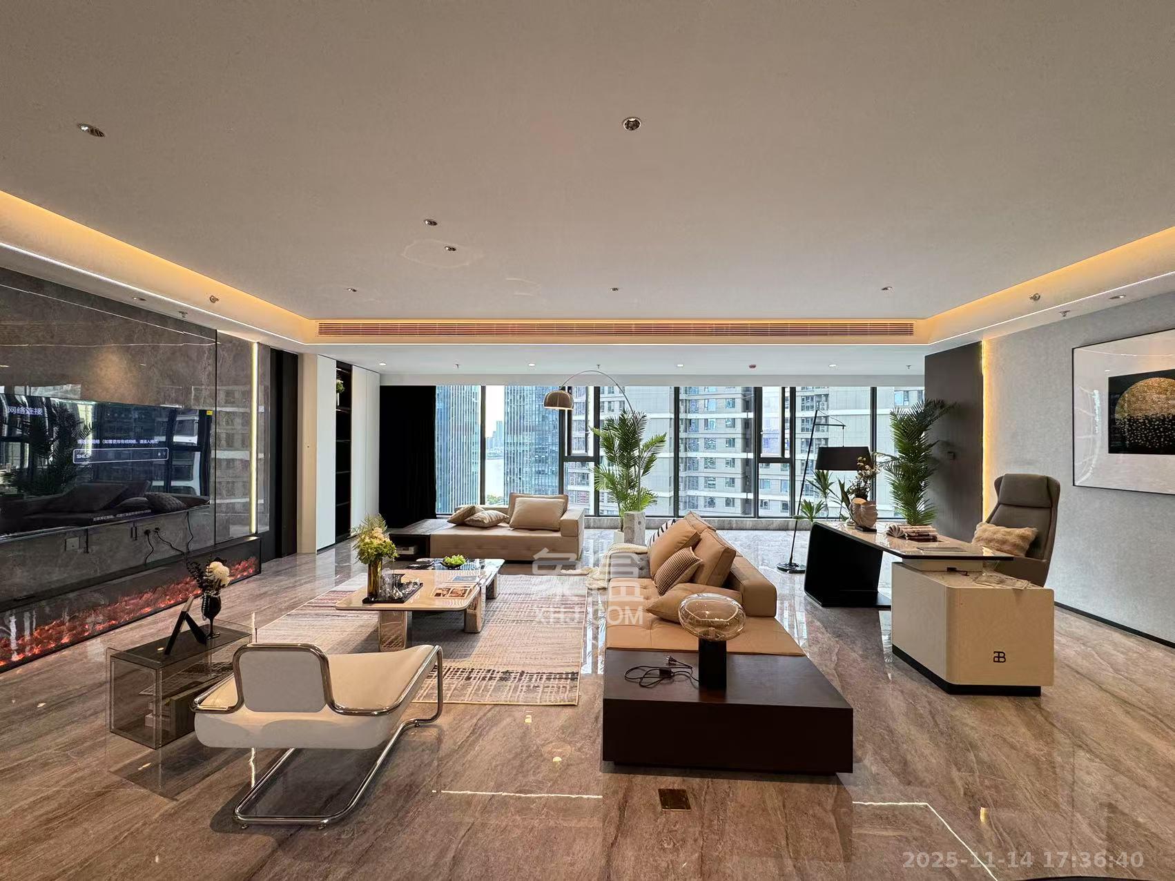 旭辉铂悦湘江  4室2厅4卫    16800.0元/月室内图