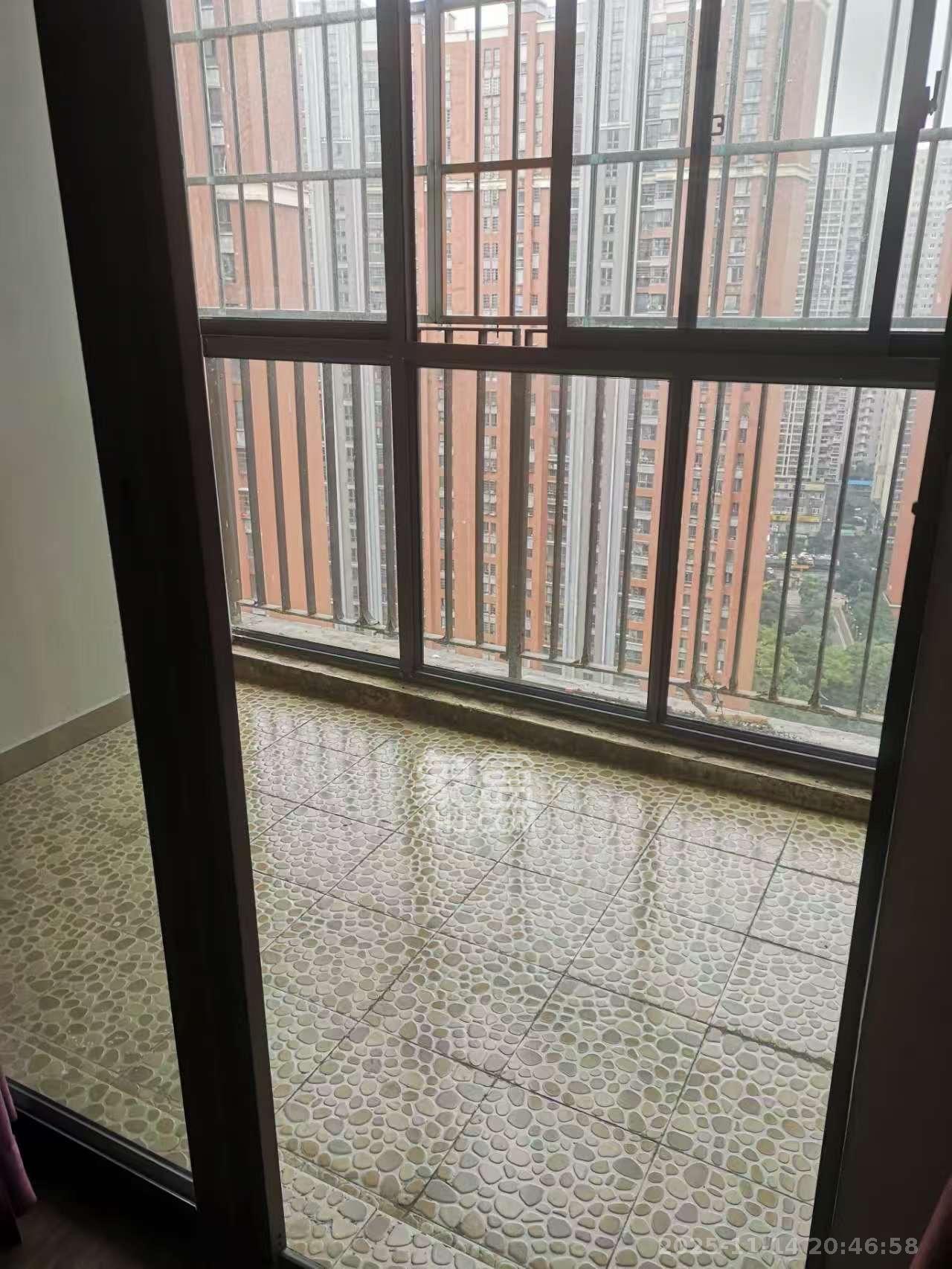 华润凤凰城二期 1室0厅1卫 800.0元/月 华润凤凰城二期 1室0厅1卫 800.0元/月室内图