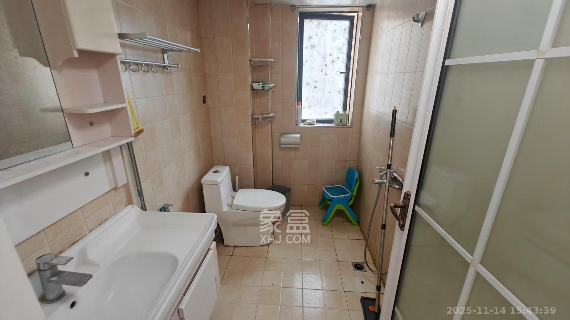 方略城市广场  3室2厅1卫    2200.0元/月室内图