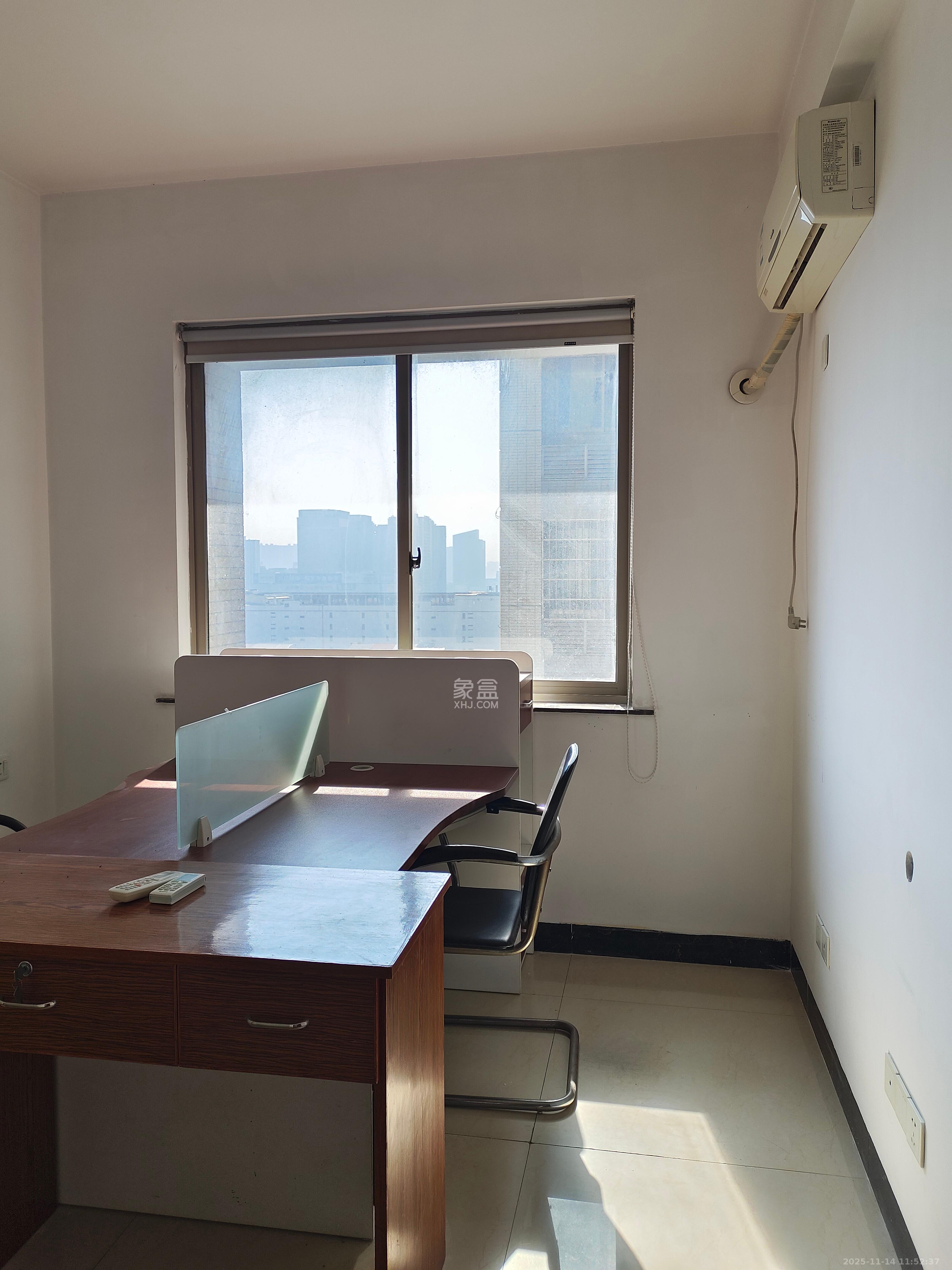 汇达国际公馆(汇达大厦) 2室2厅1卫 2600.0元/月 汇达国际公馆(汇达大厦) 2室2厅1卫 2600.0元/月室内图