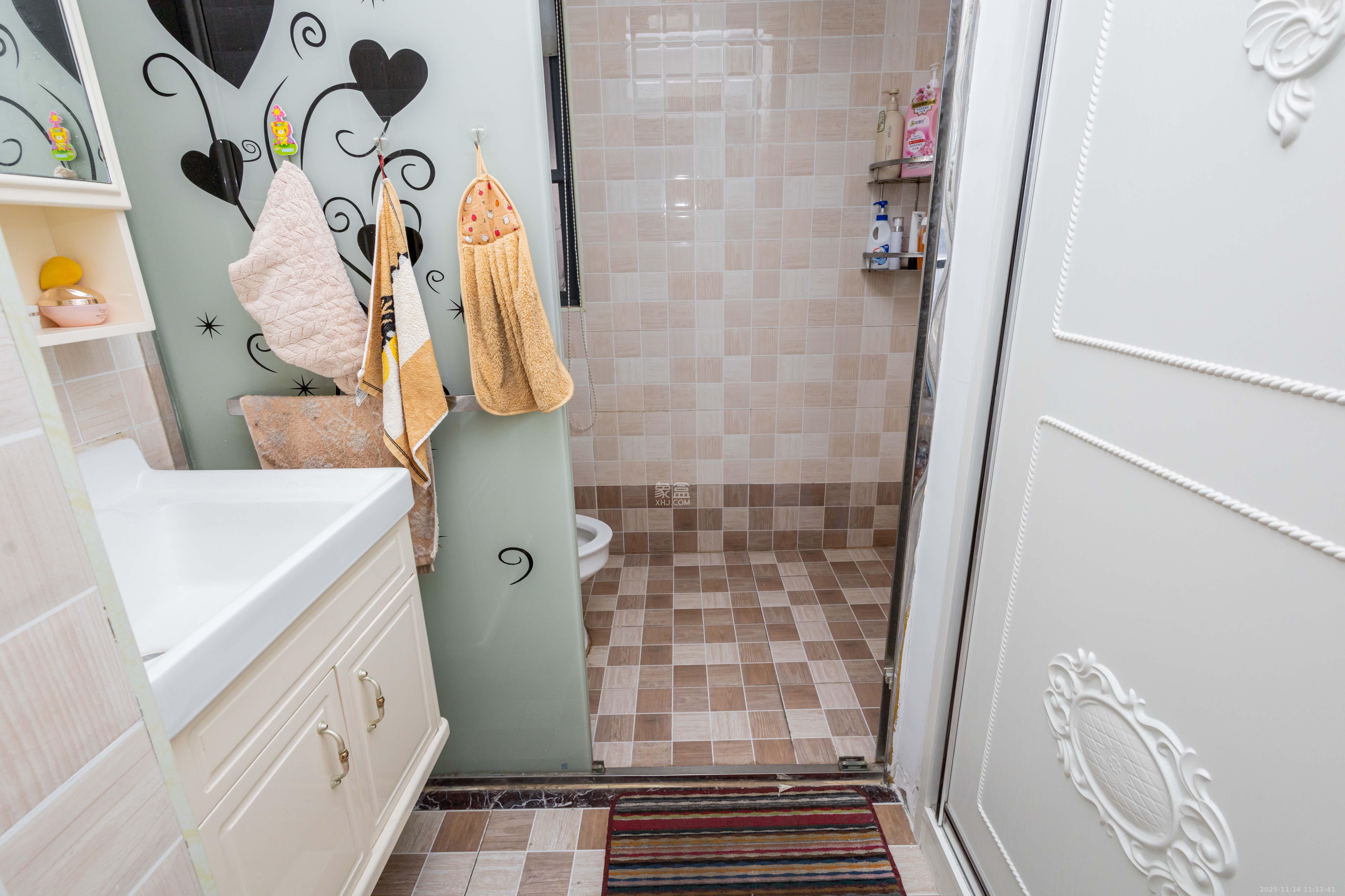 东业上城嘉苑（晟悦国际）  3室2厅2卫    79.8万卫生间