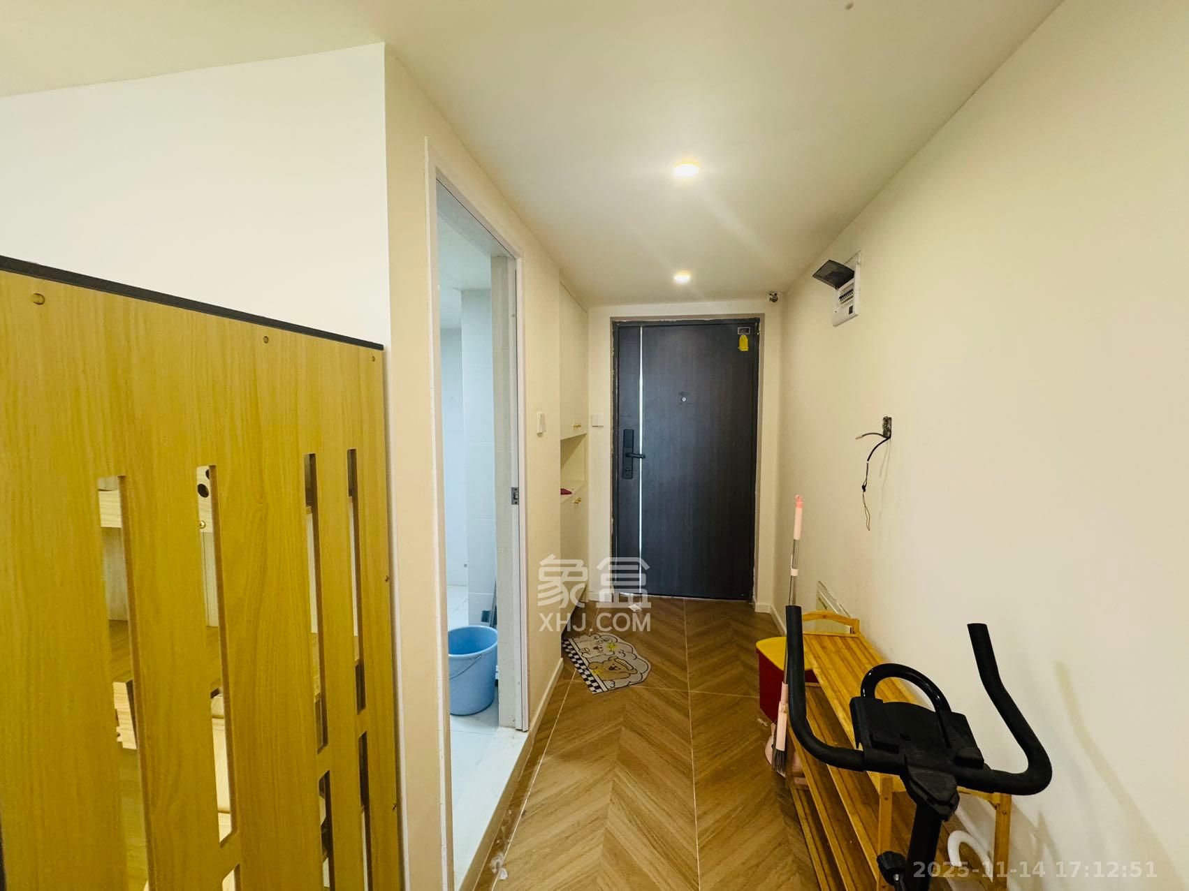 复地滨江金融中心  1室1厅1卫    2100.0元/月室内图