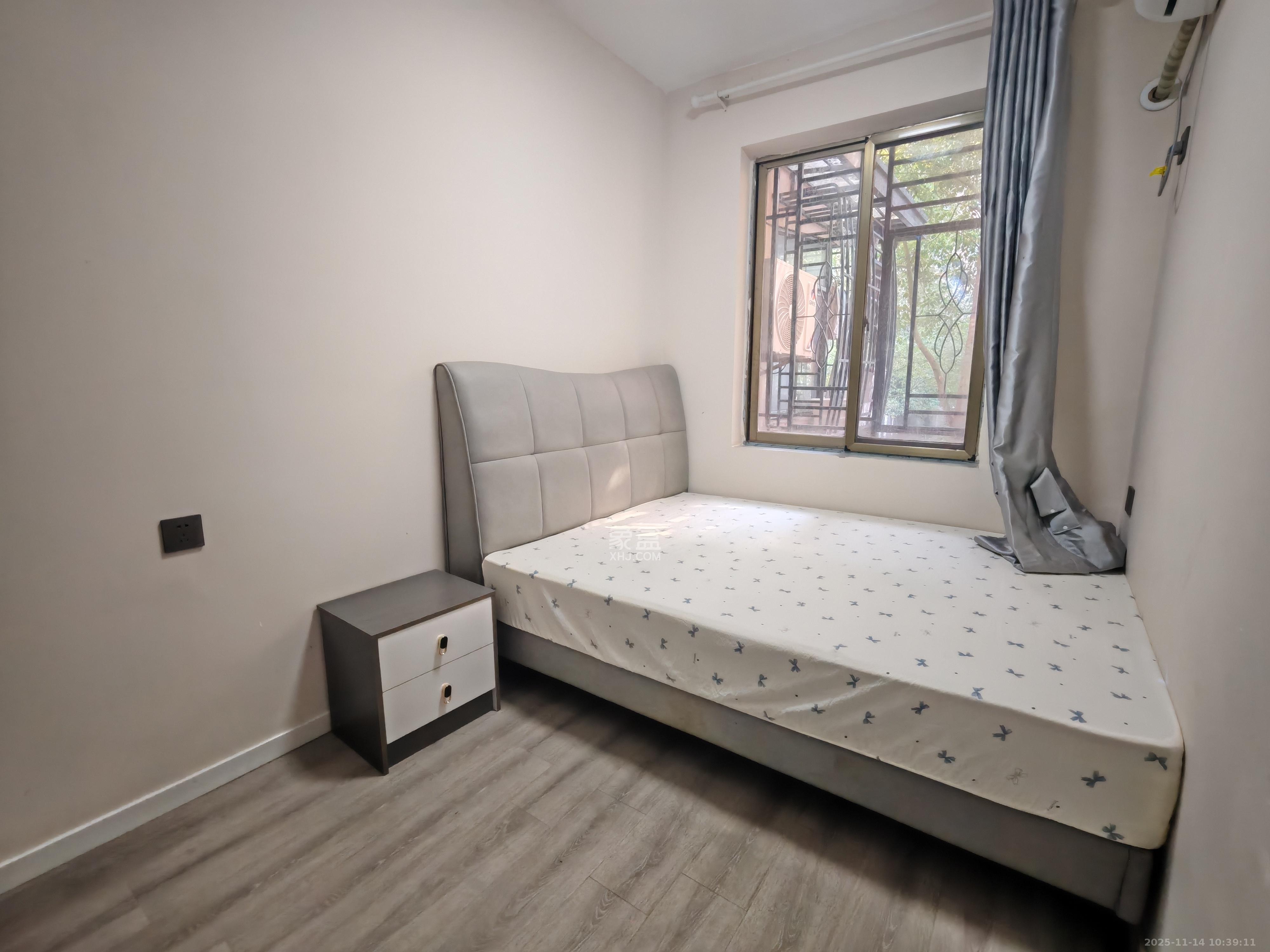 荷晏小区 3室2厅1卫 2000.0元/月 荷晏小区 3室2厅1卫 2000.0元/月室内图