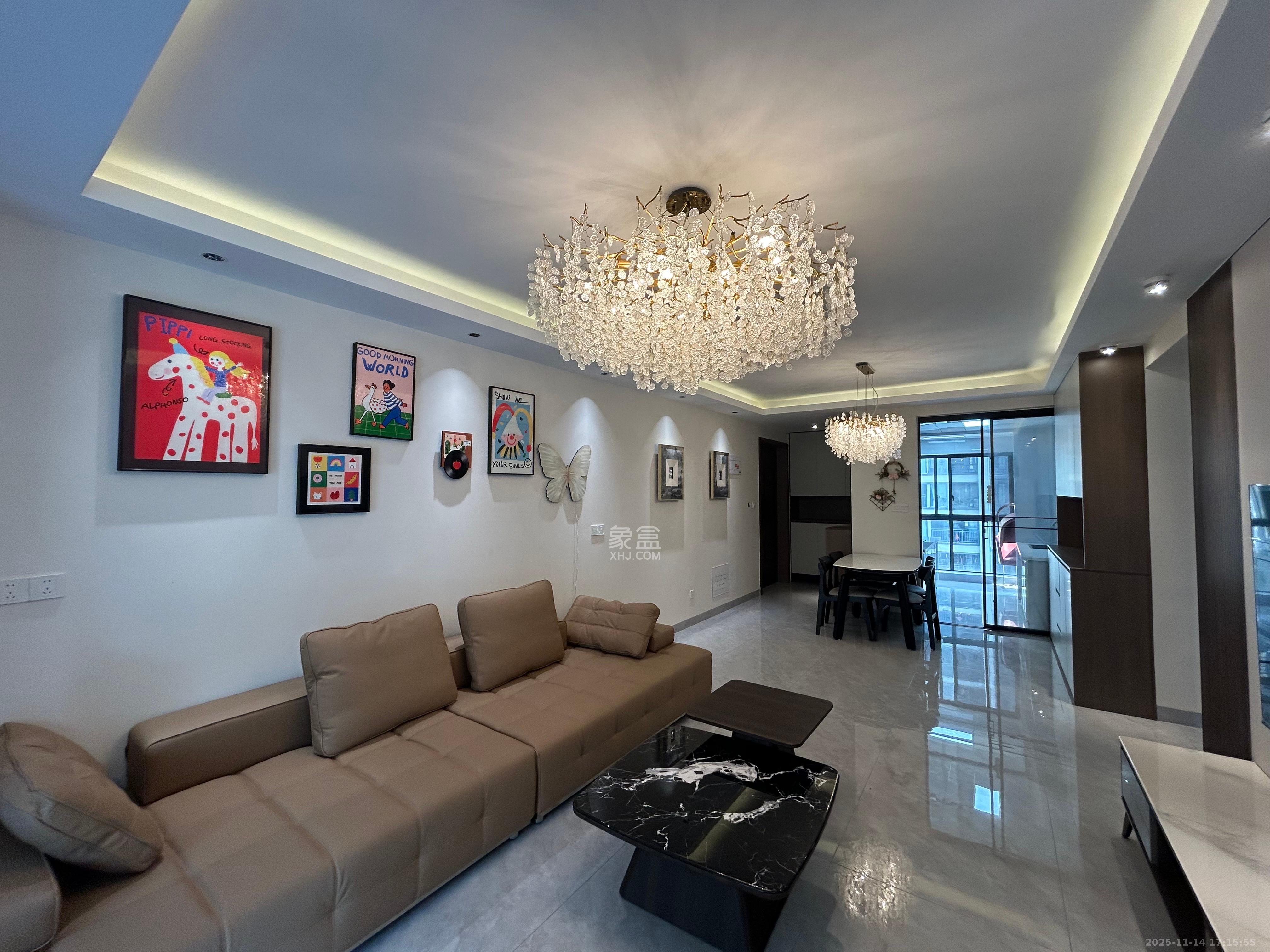 荣盛城  4室2厅2卫    3200.0元/月