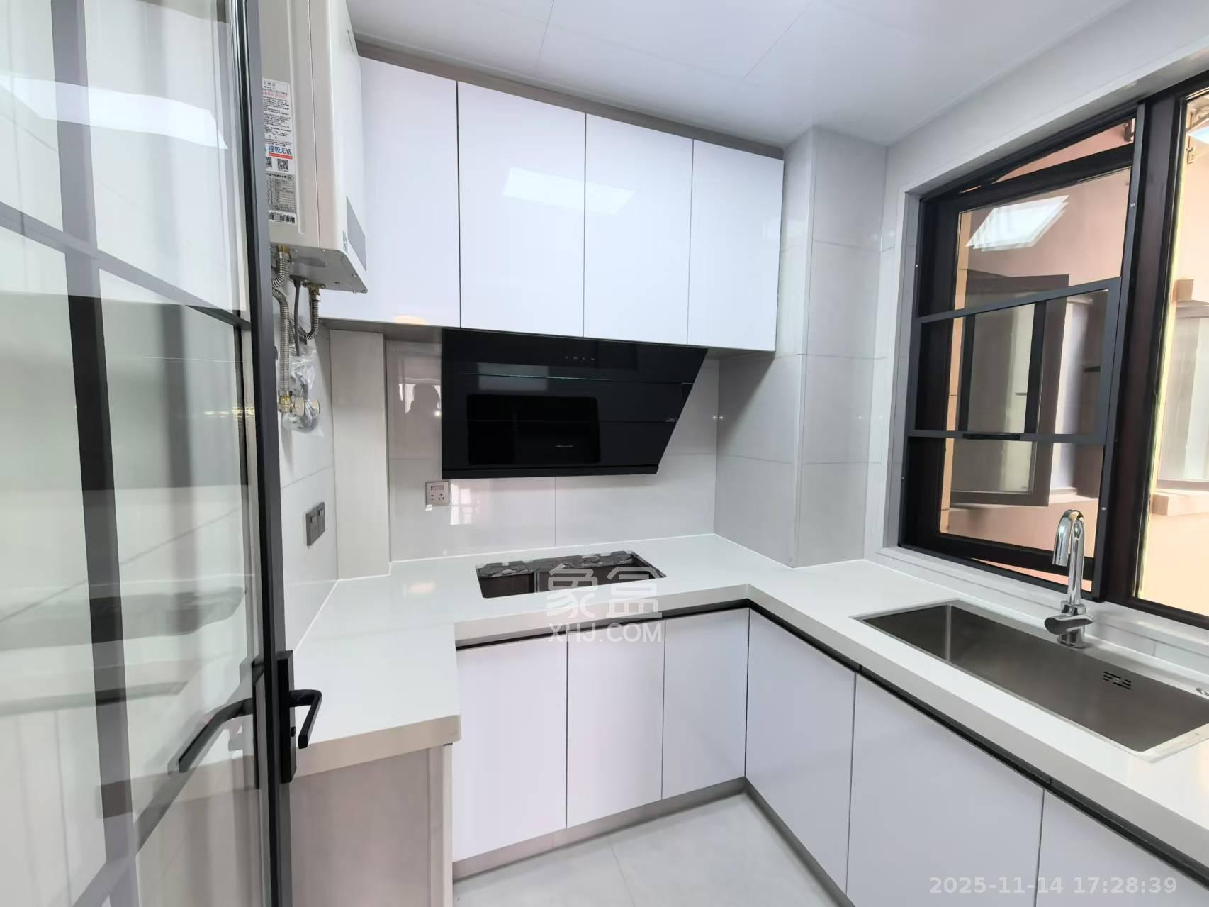 伊景园滨河苑  3室1厅1卫    2400.0元/月室内图