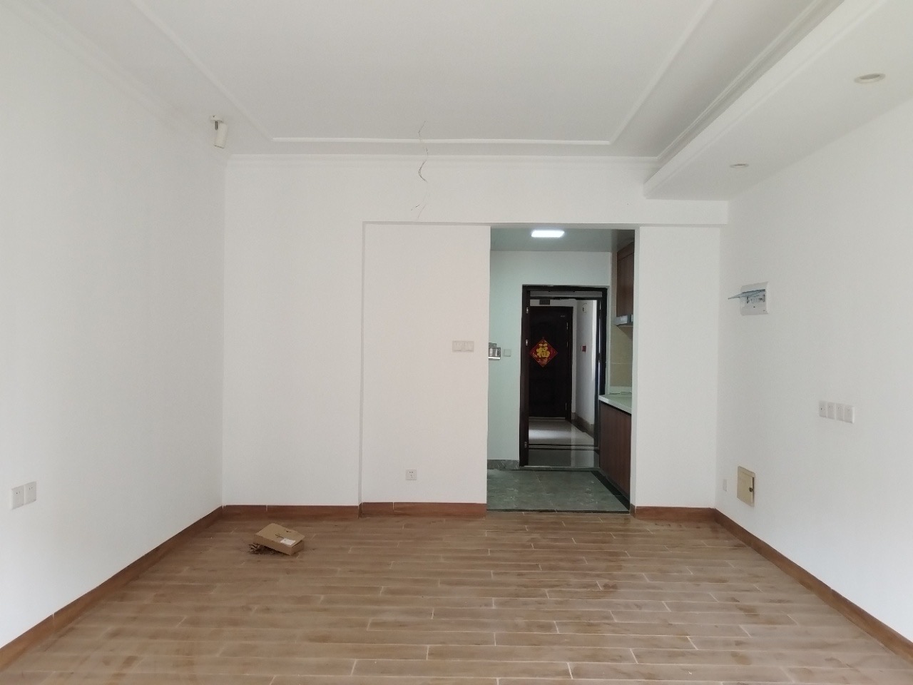 滨江花园(青年路) 1室1厅1卫 58.0万 滨江花园(青年路) 1室1厅1卫 58.0万客厅