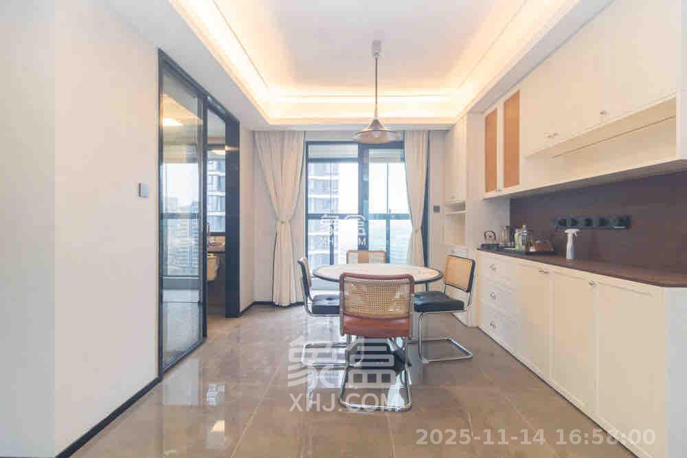 美的云樾  4室1厅2卫    6000.0元/月室内图