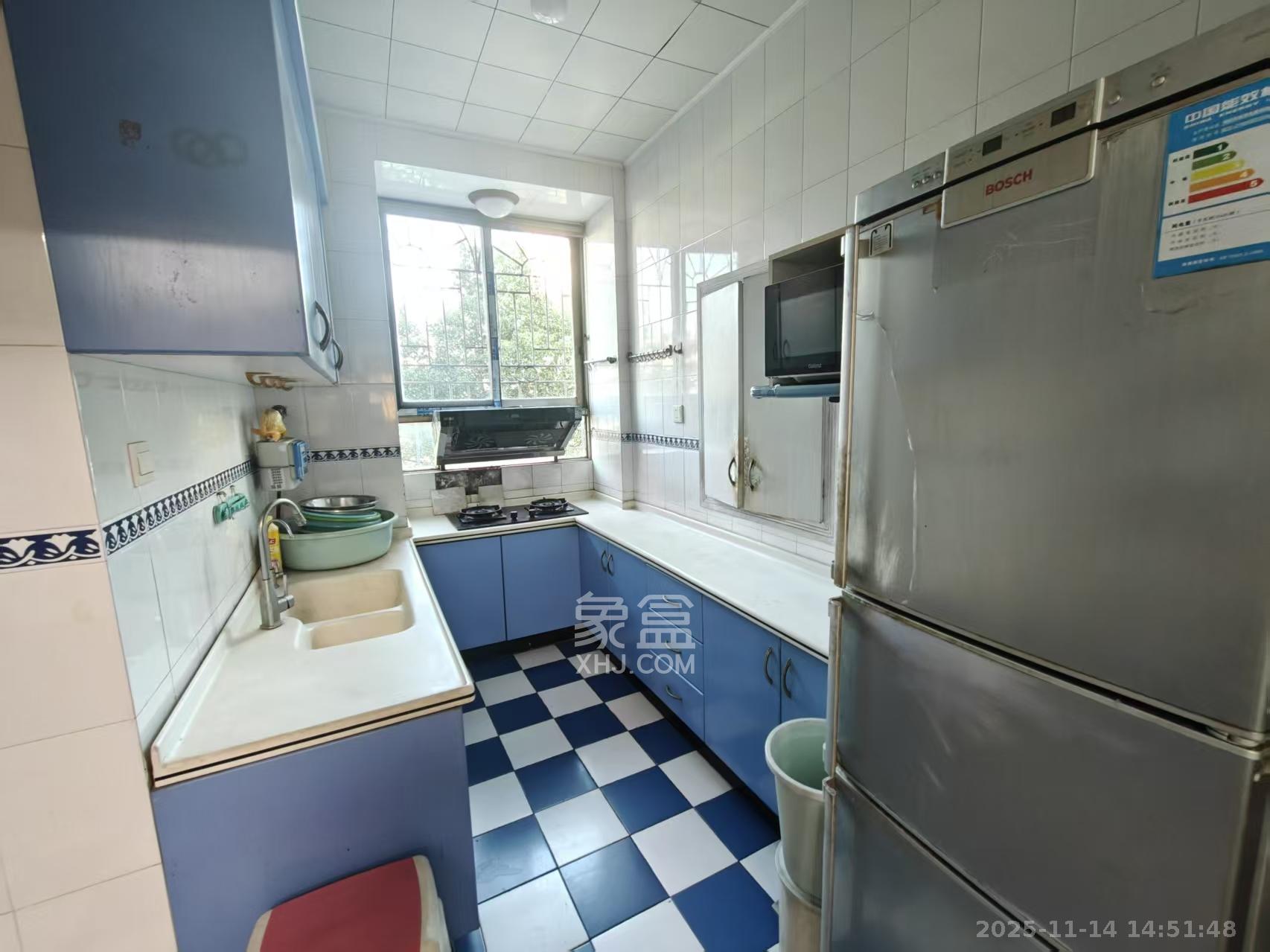 长沙理工大学东院西院  3室2厅1卫    2200.0元/月室内图