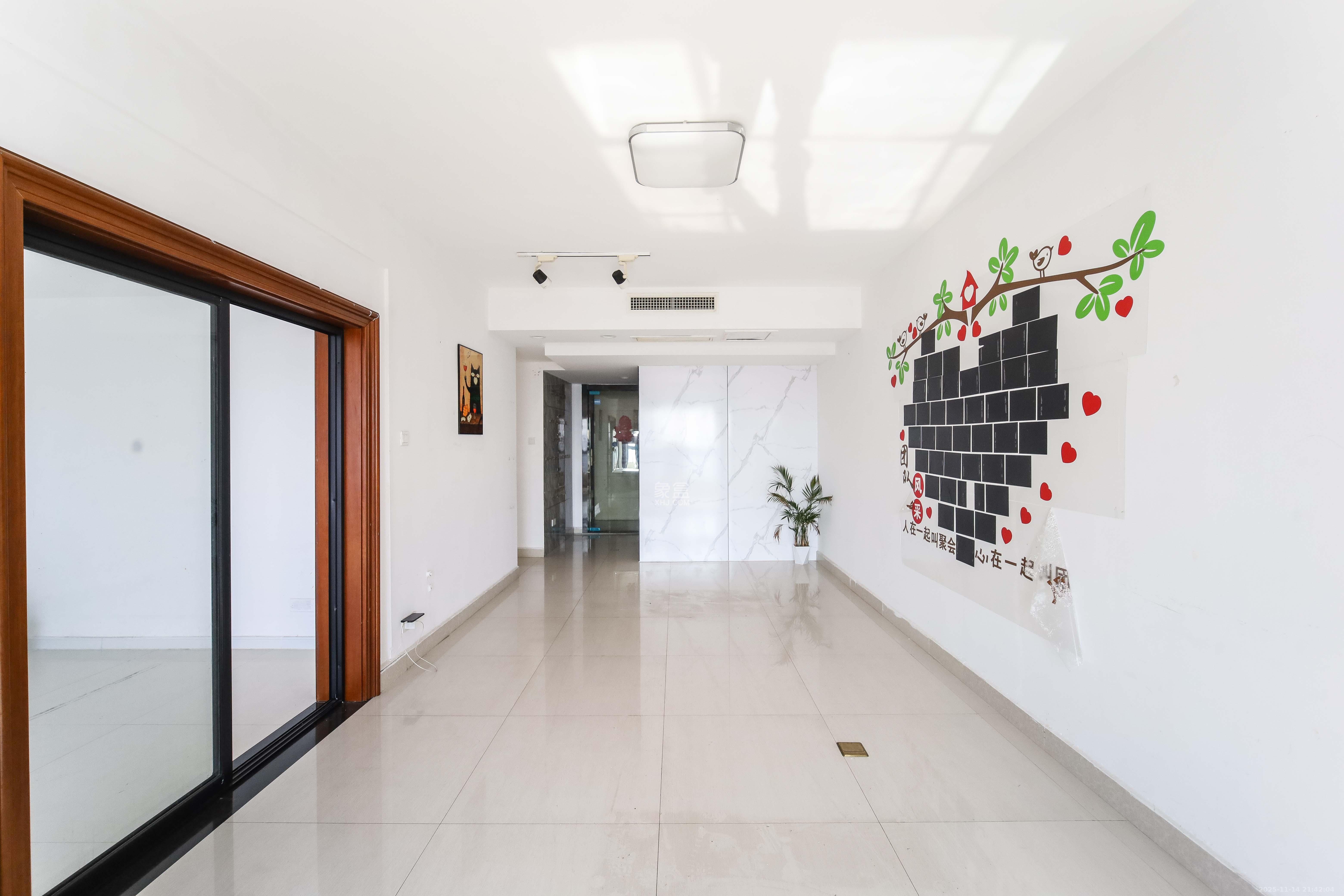 华晨国际公馆  2室1厅1卫    87.0万其他