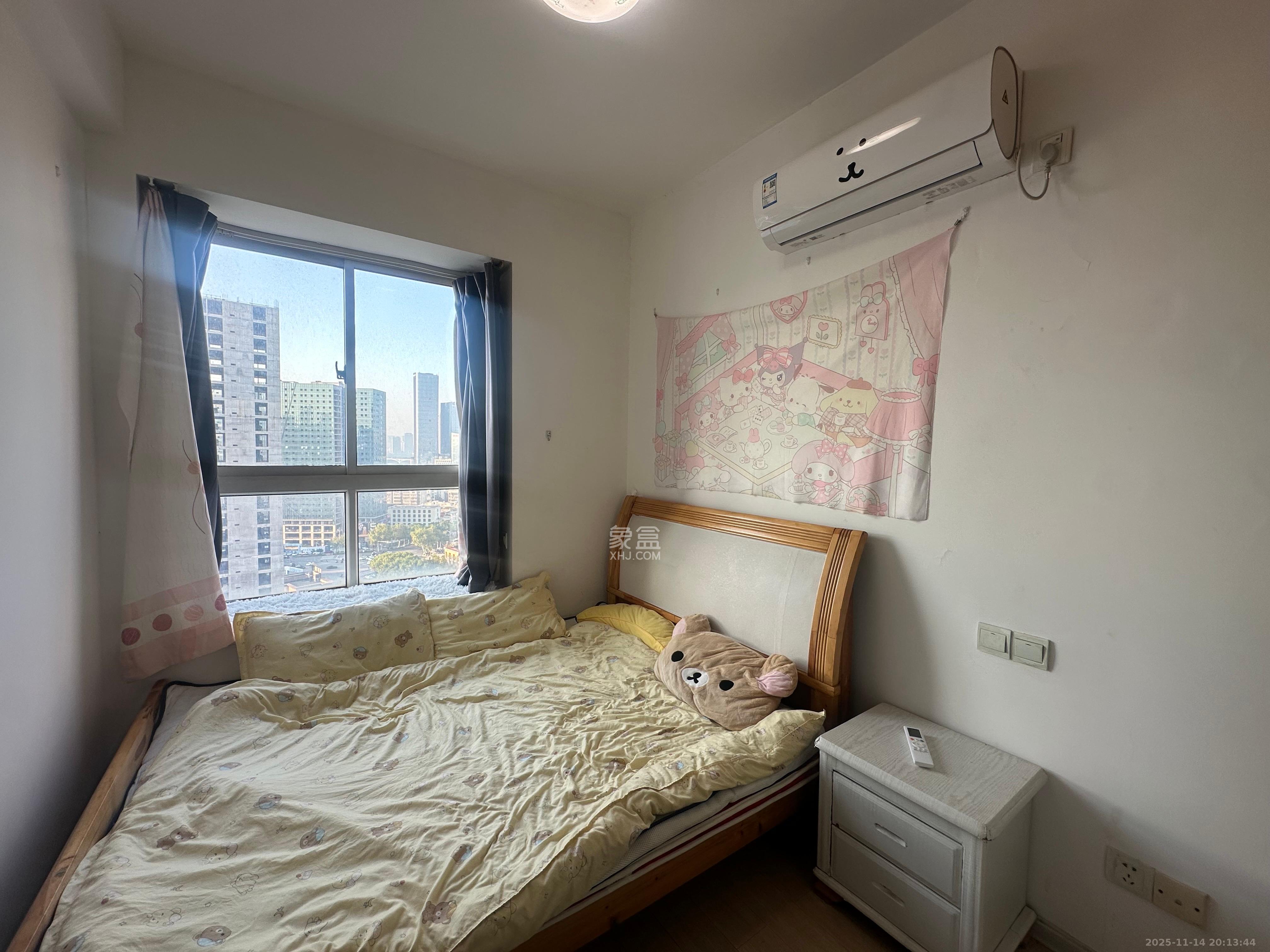 红旗区三片  1室1厅1卫    1800.0元/月室内图