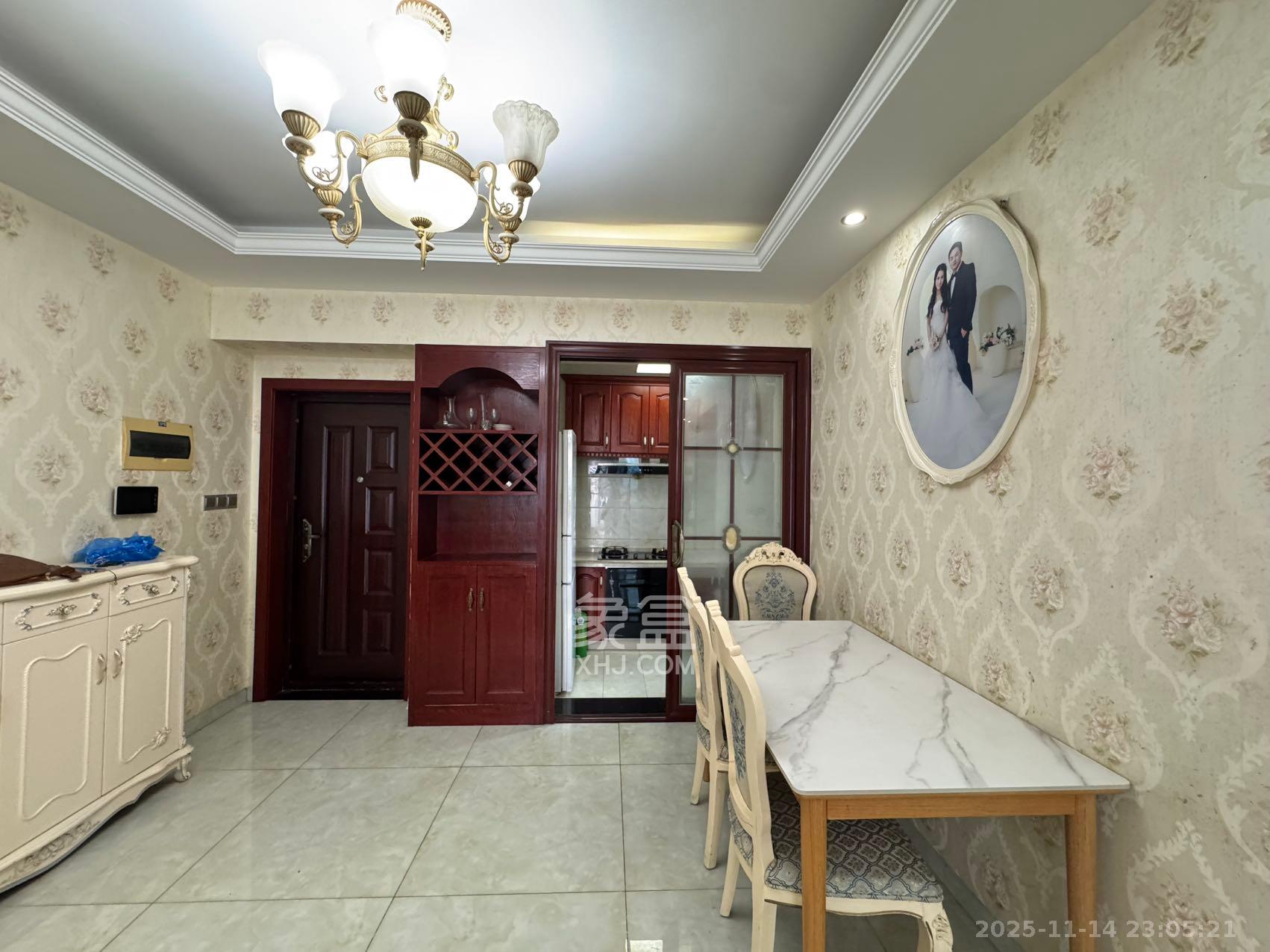 方略城市广场  3室2厅2卫    2200.0元/月室内图