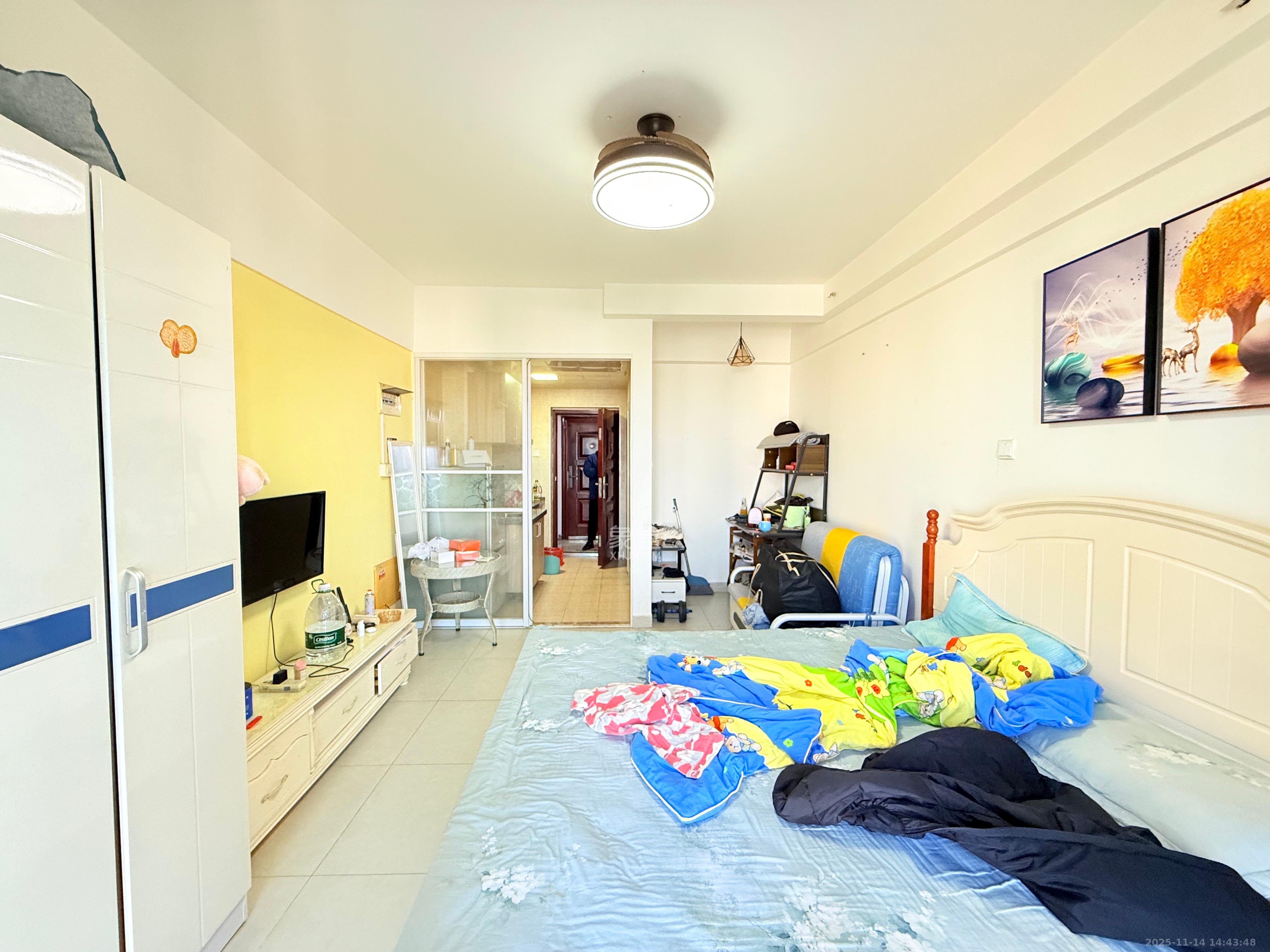 鑫远微中心 1室1厅1卫 1200.0元/月 鑫远微中心 1室1厅1卫 1200.0元/月室内图