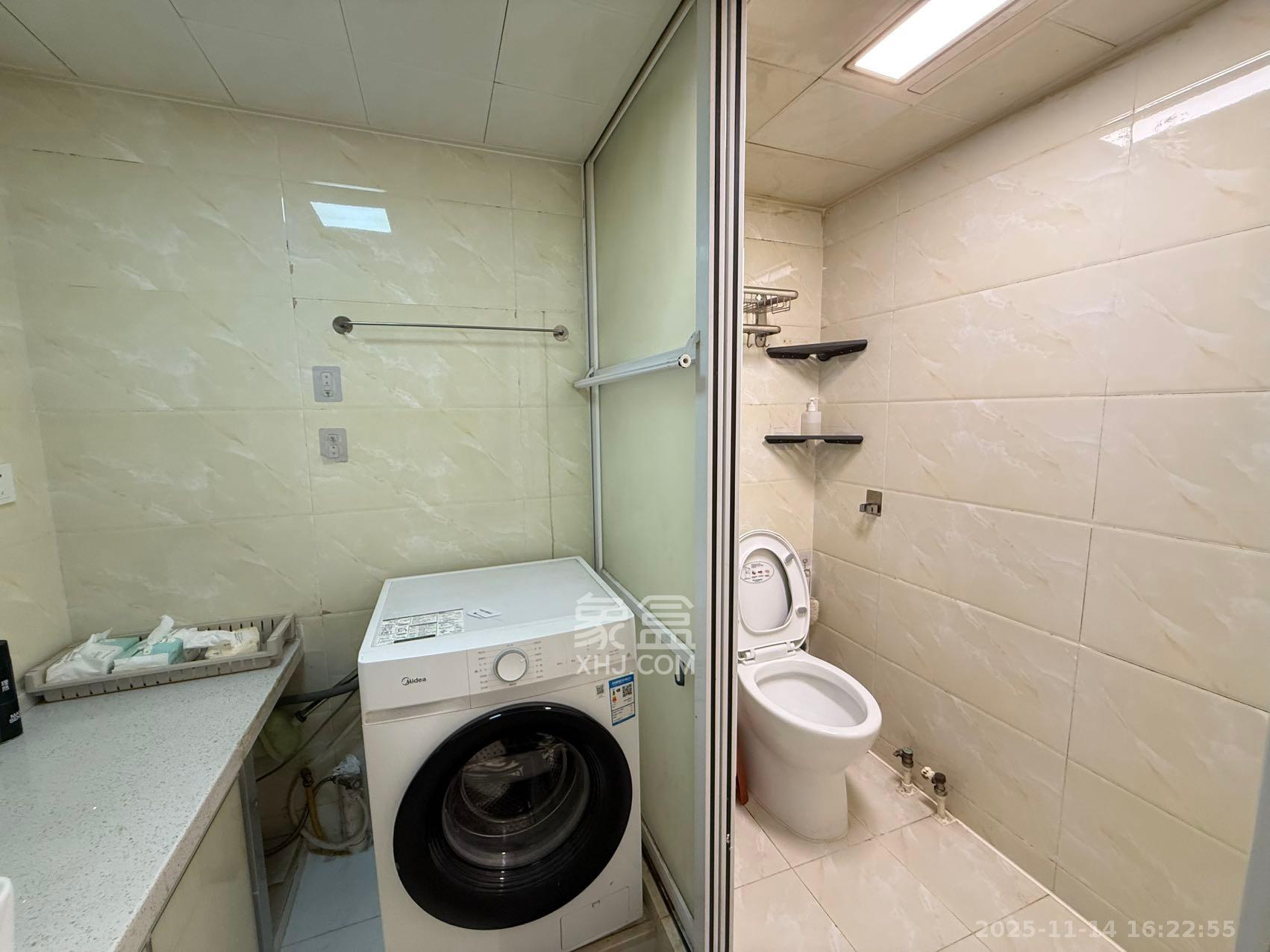 怡海星城  1室1厅1卫    900.0元/月