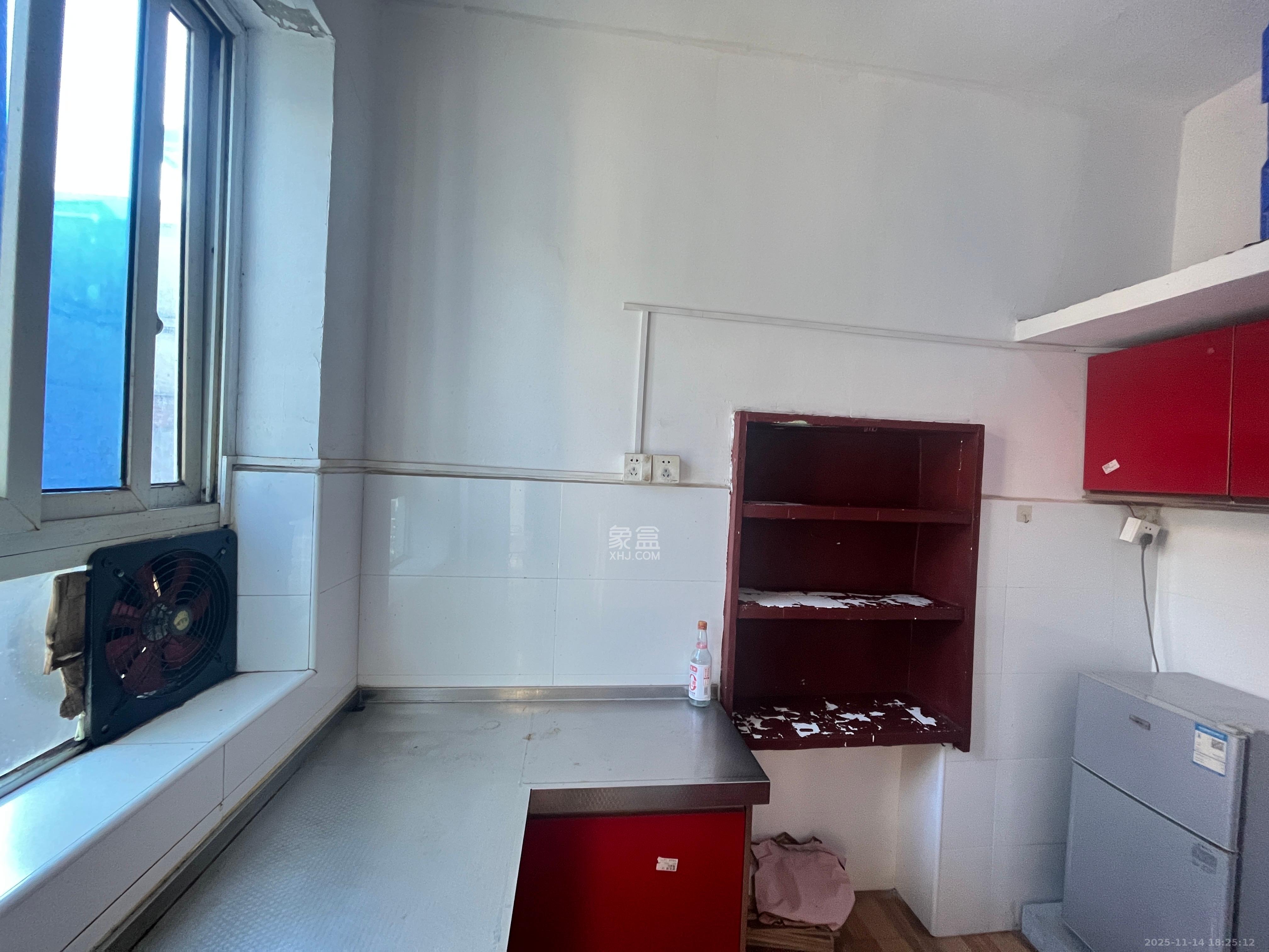 市直属机关宿舍  1室0厅1卫    1000.0元/月室内图