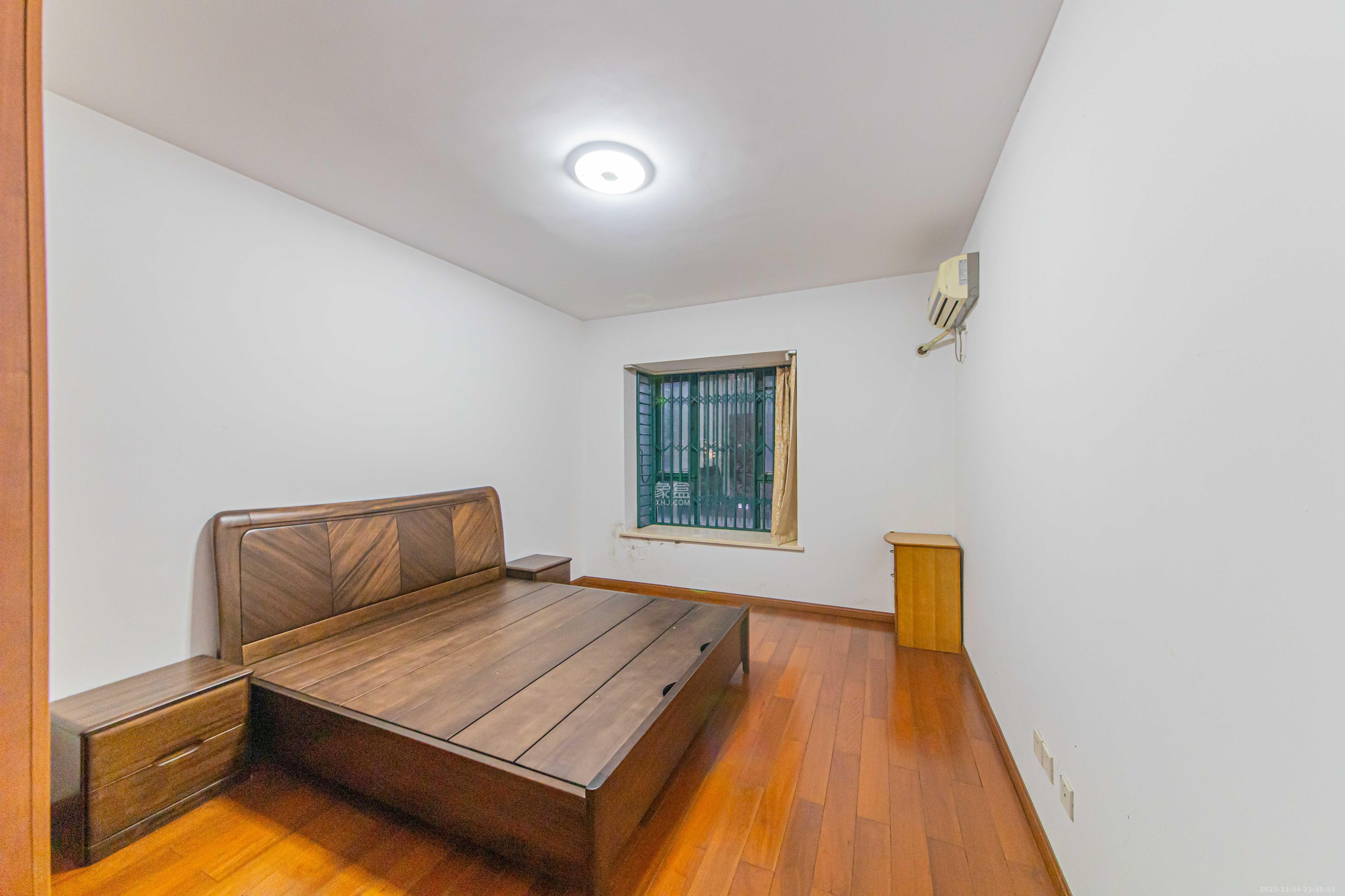 银桂苑 4室2厅2卫 145.0万 银桂苑 4室2厅2卫 145.0万卧室