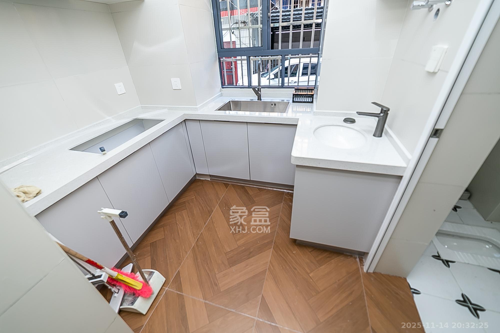 长坡社区  2室2厅1卫    58.8万其他