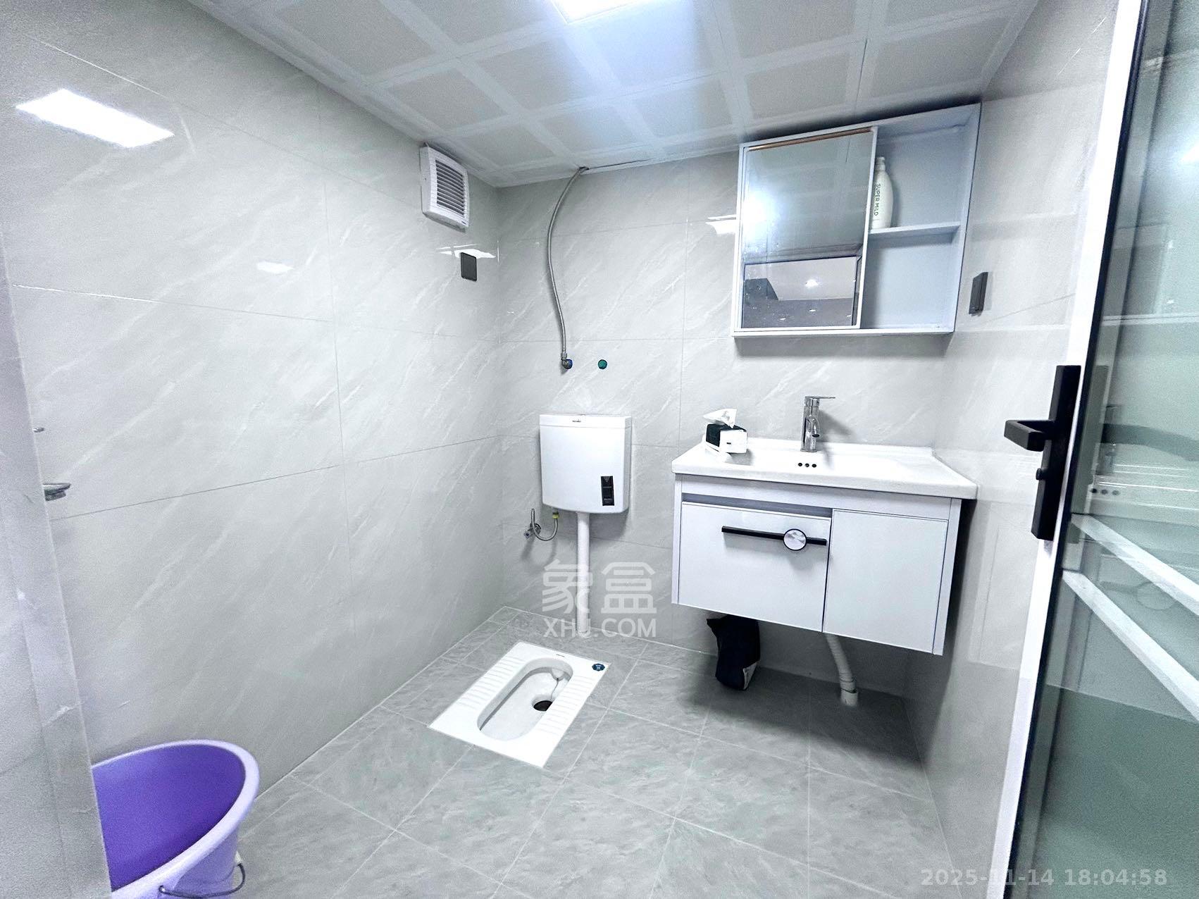 东岸梅园小区  1室0厅0卫    2000.0元/月室内图