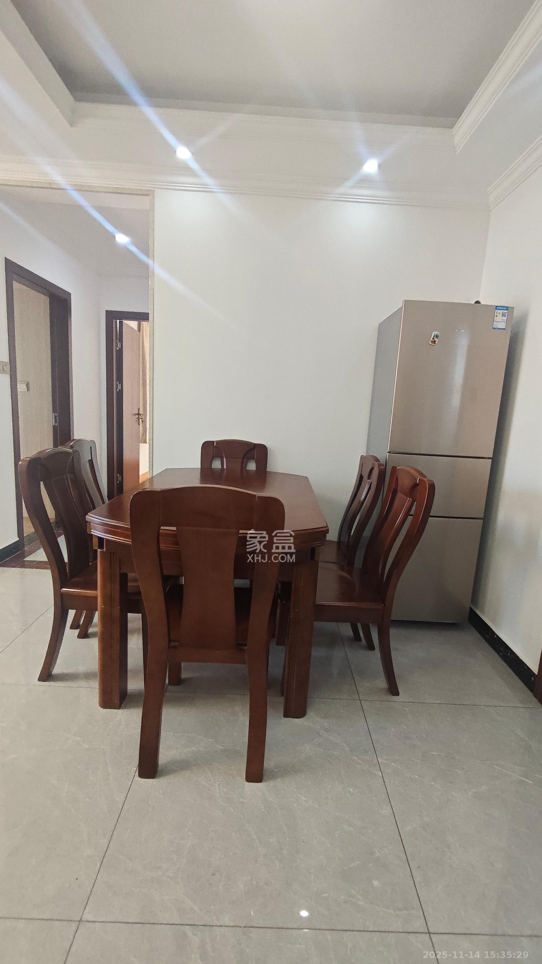 朝正美苑  2室1厅1卫    2300.0元/月室内图