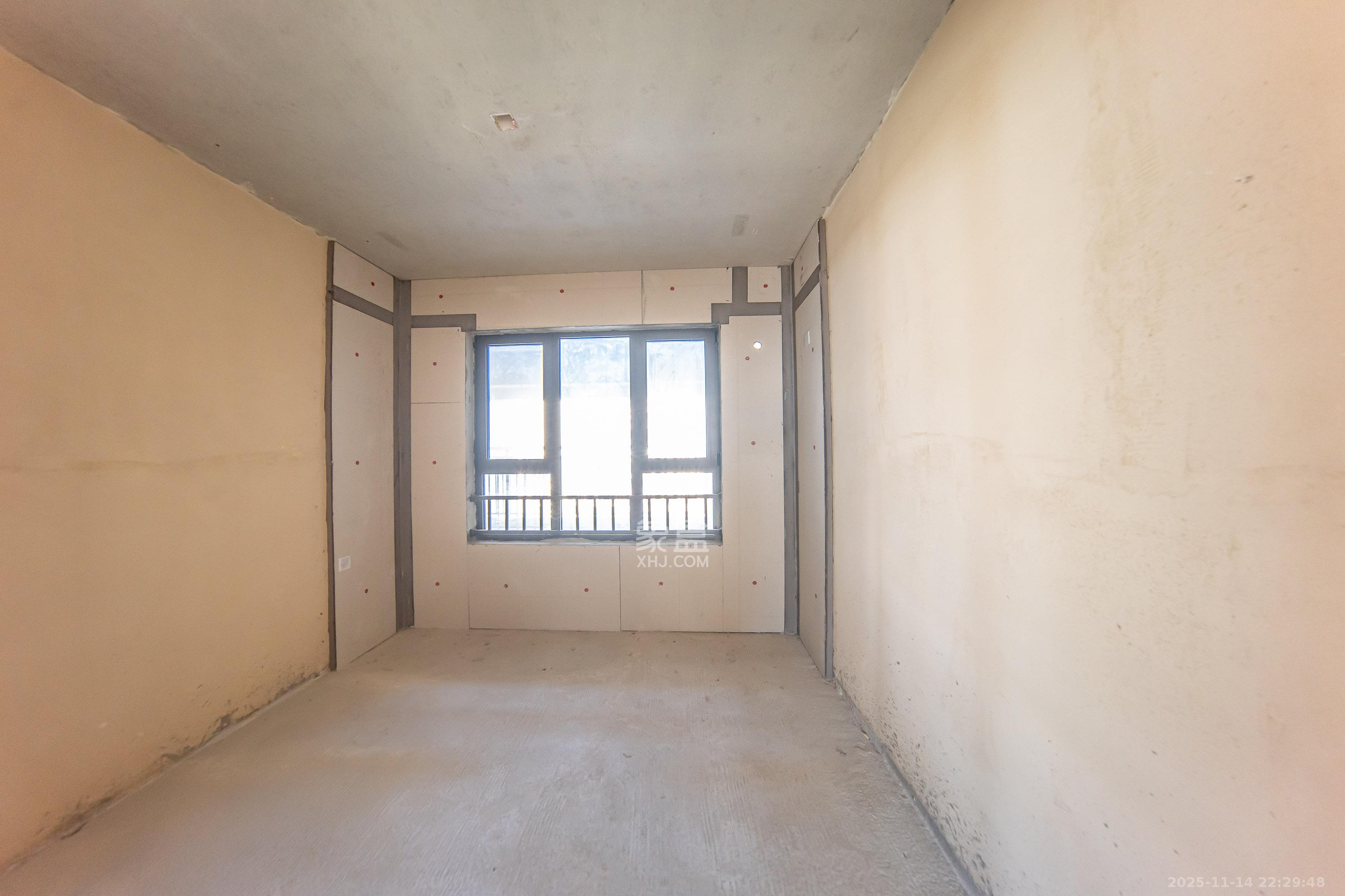 城发恒伟星雅韵（恒伟星辉苑）  4室2厅2卫    139.0万卧室