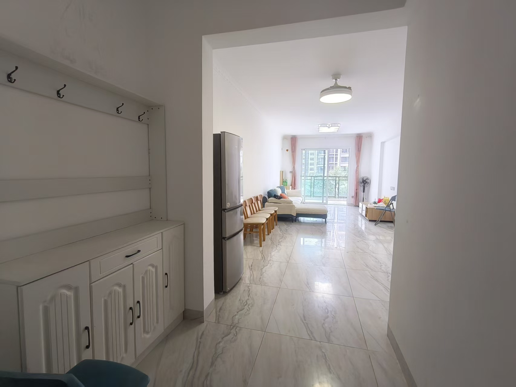 九鼎水郡  2室2厅1卫    2200.0元/月室内图