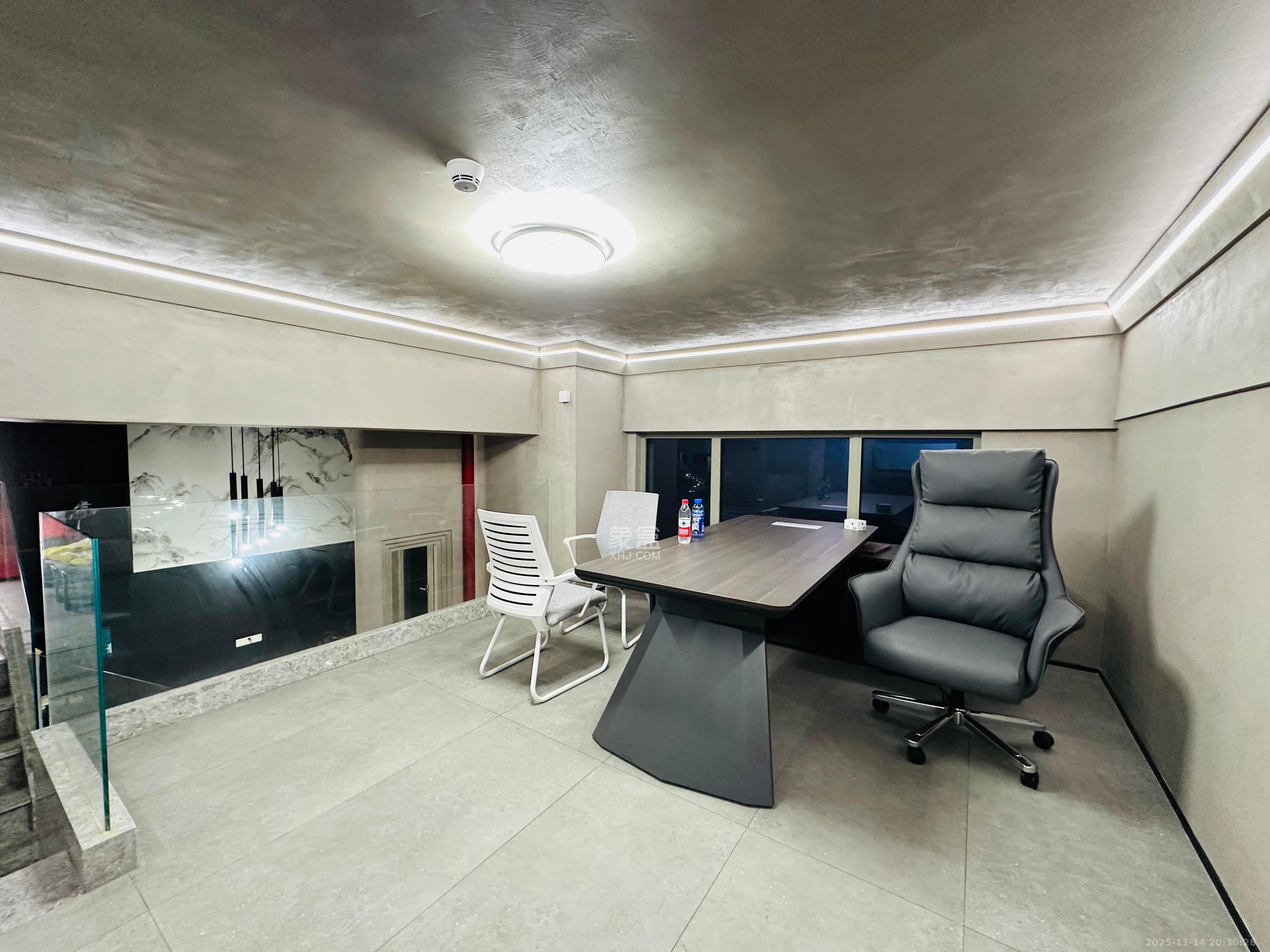 梅溪湖金茂湾  3室2厅1卫    4500.0元/月室内图